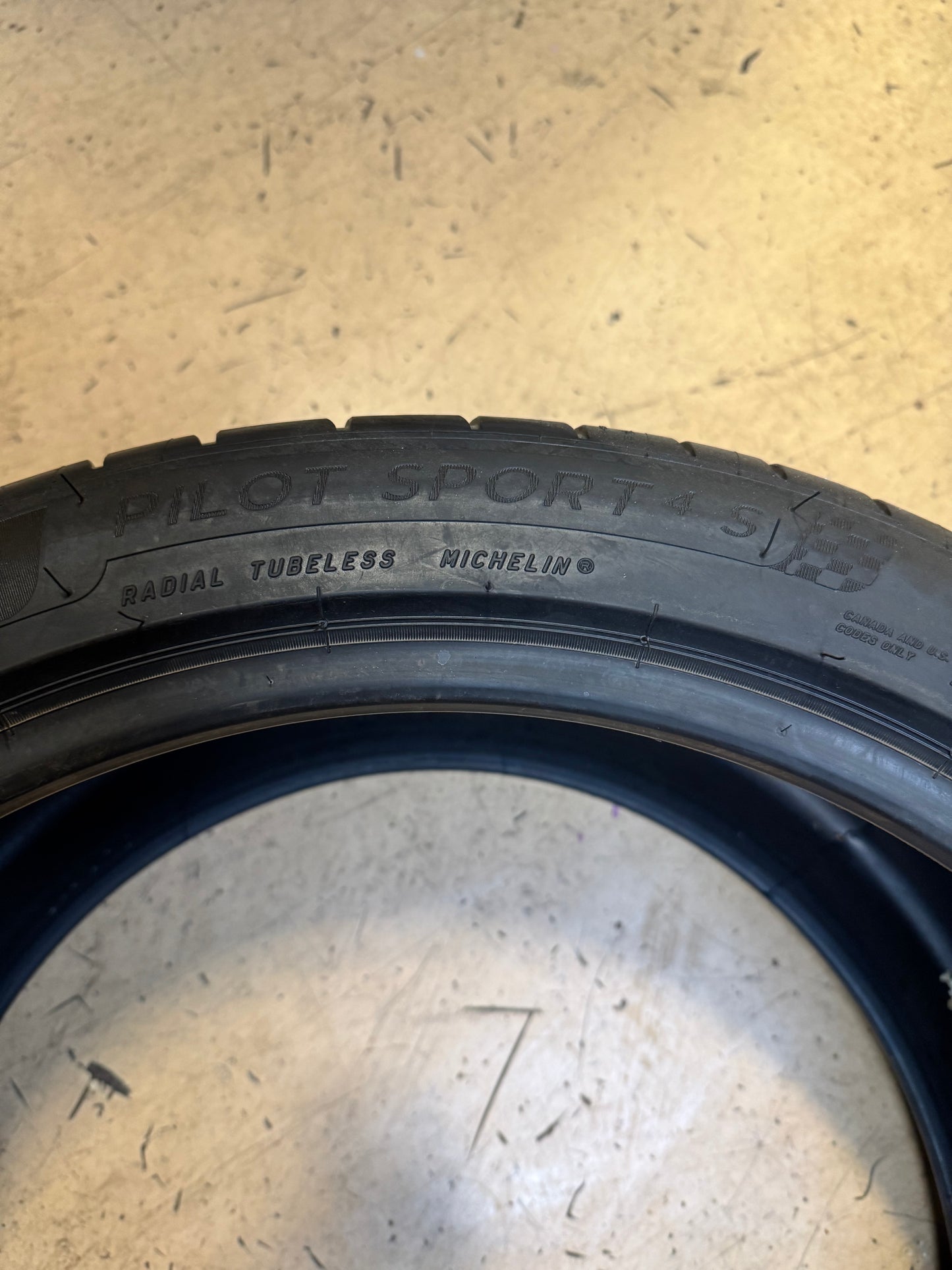 MICHELIN PILOT SPORT 4S BSW P 285 35 20 104Y XL UHP SUMMER TIRE 09209