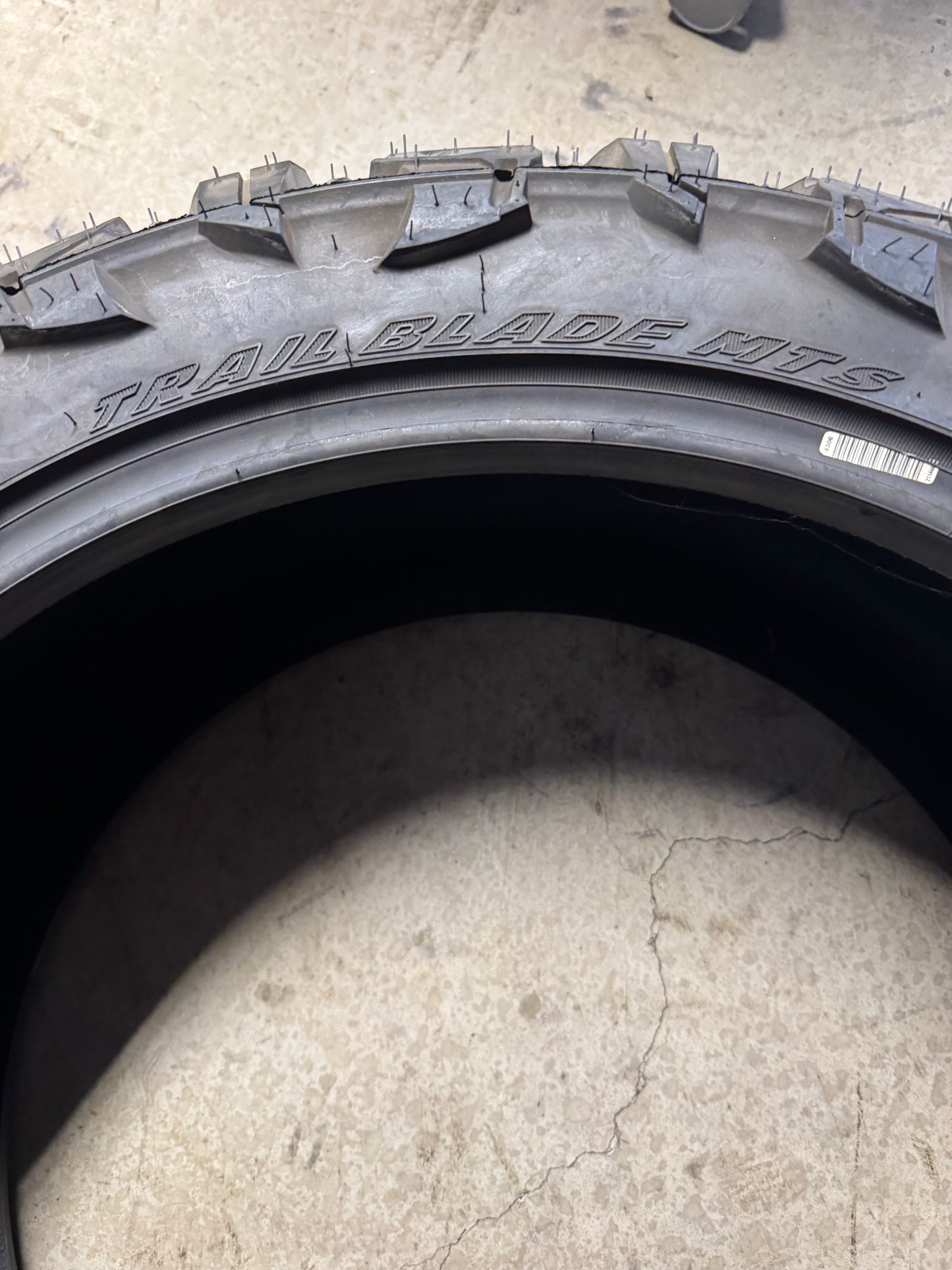ATTURO TRAIL BLADE MTS BSW LT 35 13.5 24 116Q 10PLY MUD TERRAIN TIRE TBMSL73DDAFE