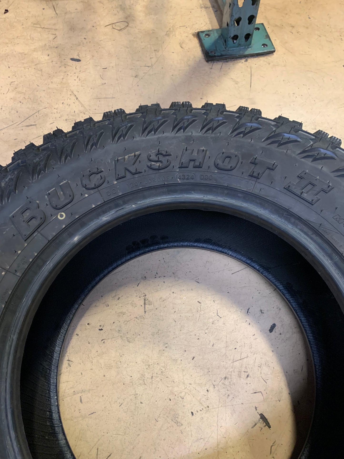 2 MAXXIS BUCKSHOT MUDDER II BSW LT 285 70 17 121/118Q ALL SEASON TIRE TL37314000