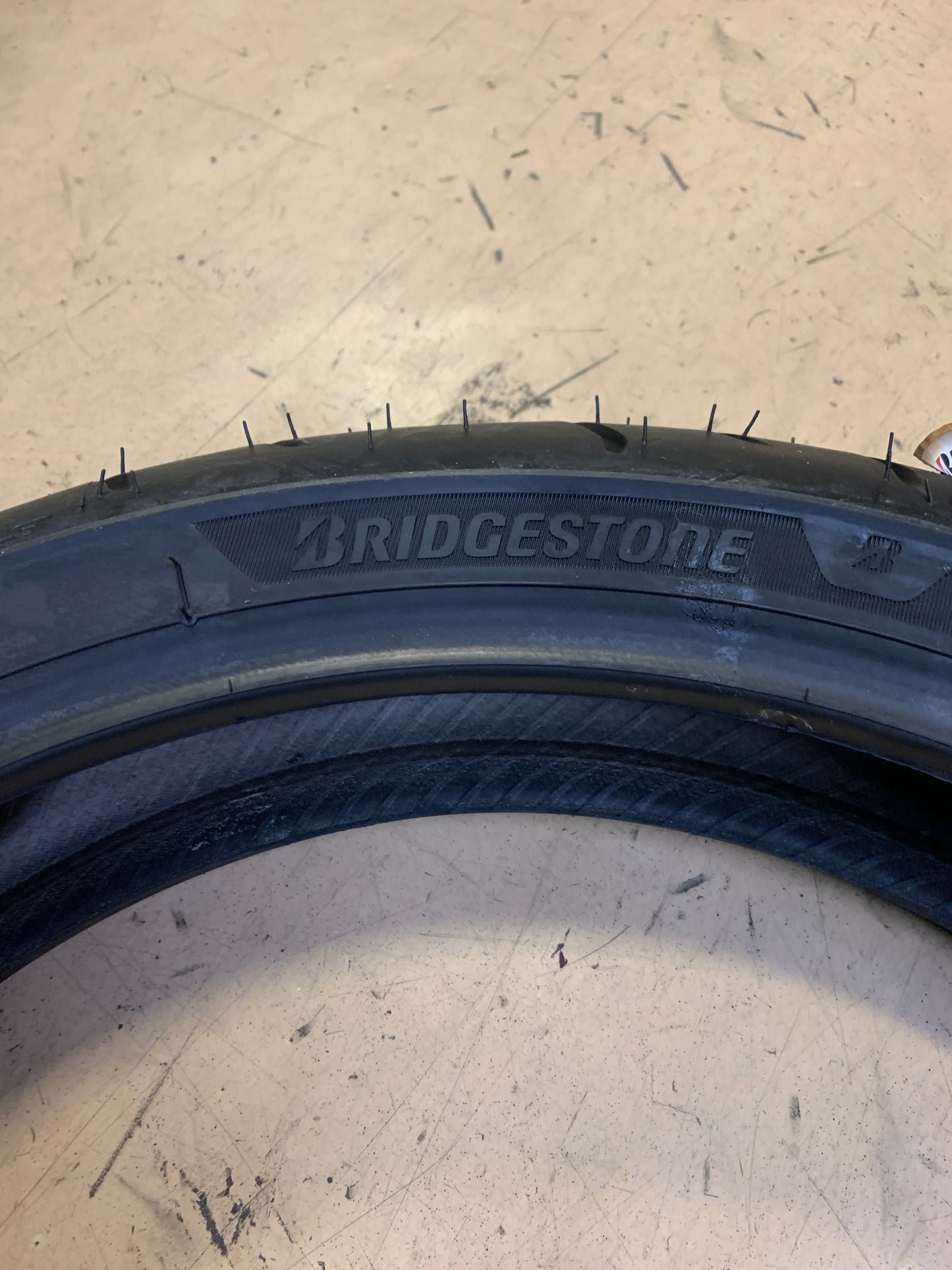 BRIDGESTONE BATTLAX SPORT TOURING T33 BSW 120 70 17 58W FRONT MOTORCYCLE TIRE 20068