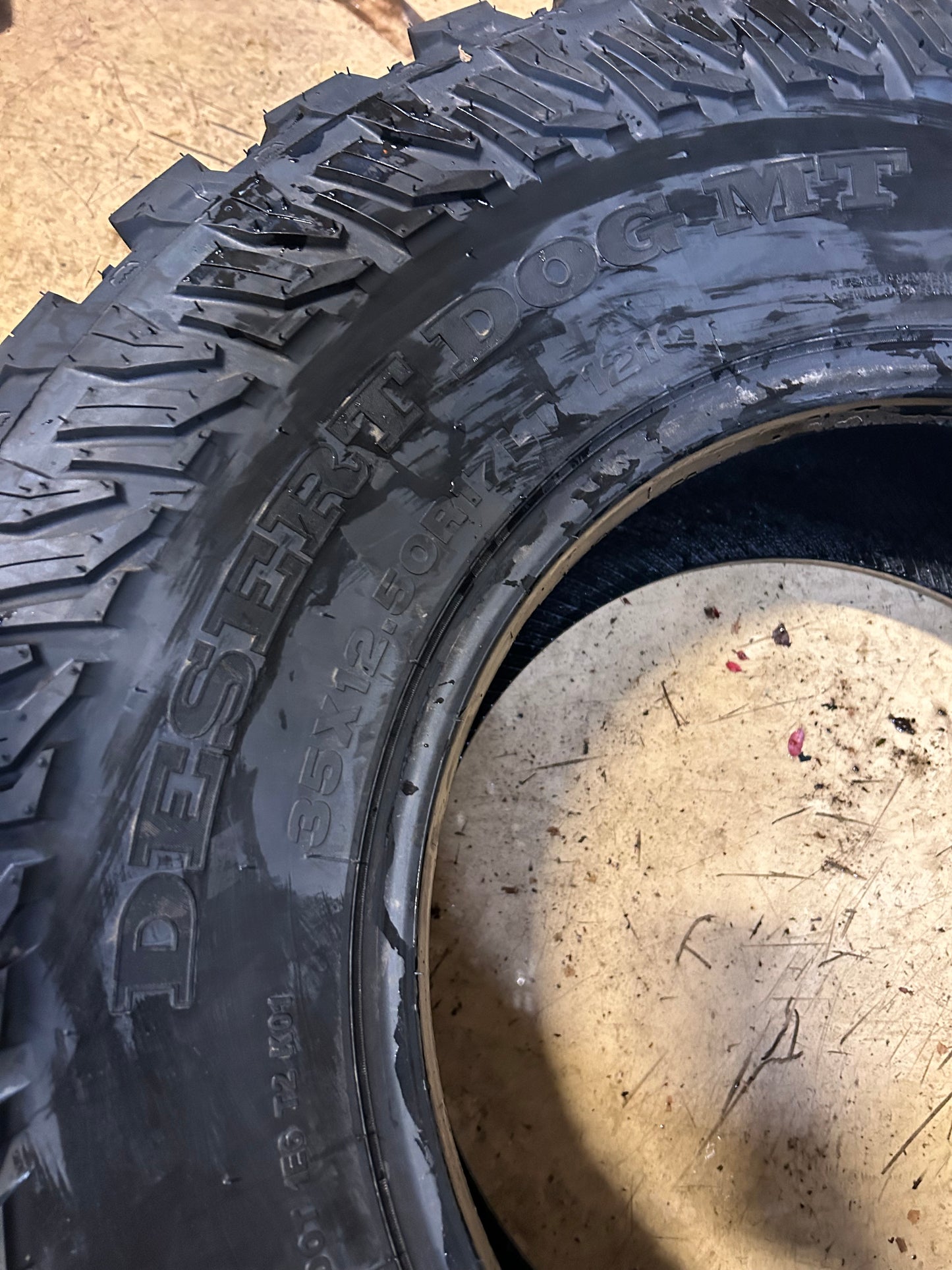 ARMSTRONG DESERT DOG MT BSW LT 35 12.5 17 121Q 10PLY MUD TIRE 1200050570