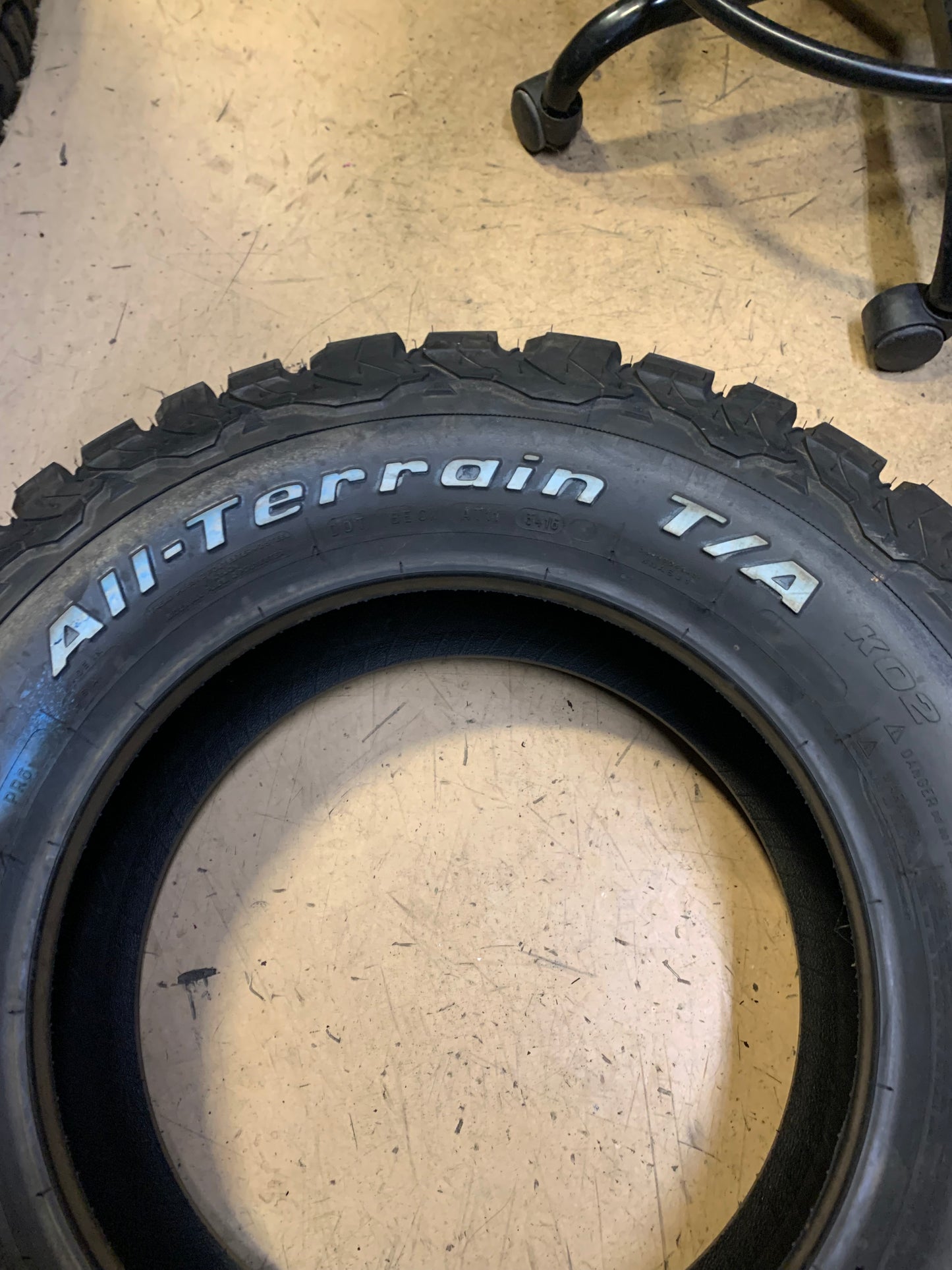 NOS BFGOODRICH ALL TERRAIN A/T KO2 BSW LT 225 70 16 102/99R 6PLY TIRE 94668