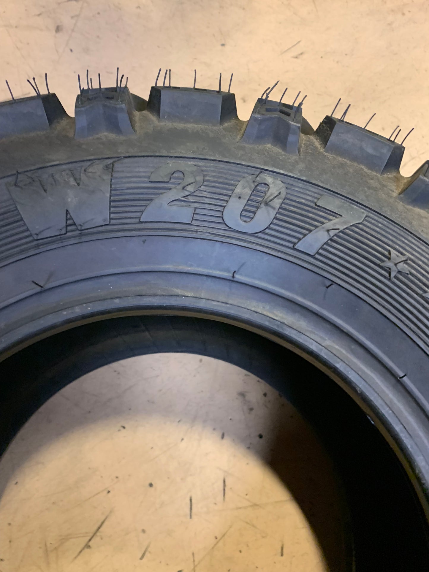 BKT W207 BSW AT 24 8 11 6PLY ATV/UTV TIRE 94001552