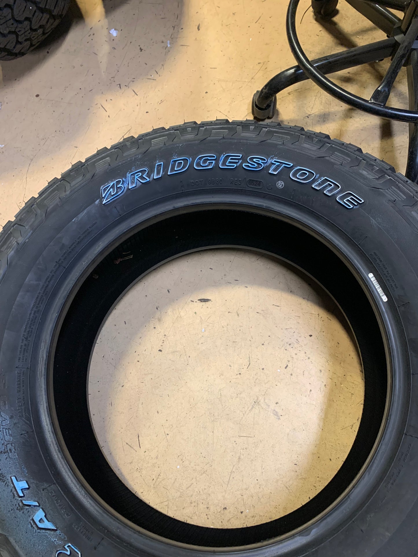 BRIDGESTONE DUELER A/T REVO 3 OWL P 265 60 18 110T ALL TERRAIN TIRE 000051