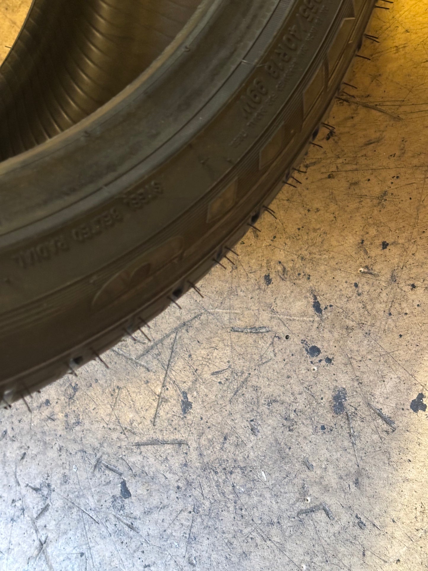 NITTO MOTIVO 365 BSW P 255 40 18 99W XL ALL WEATHER TIRE 261630