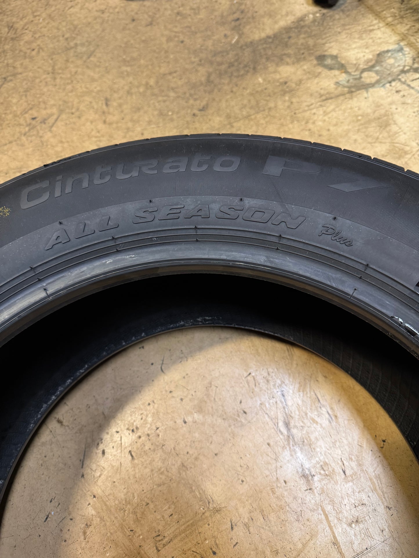 NOS PIRELLI CINTURATO P7 ALL SEASON PLUS BSW P 225 60 17 99V TIRE 2050500