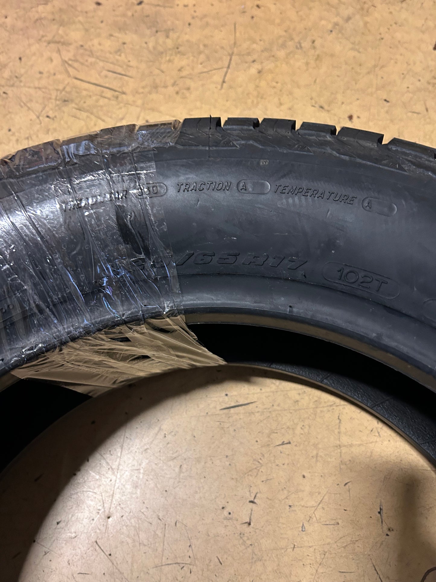 BFGOODRICH TRAIL-TERRAIN T/A OWL P 225 65 17 102T ALL SEASON TIRE 92893
