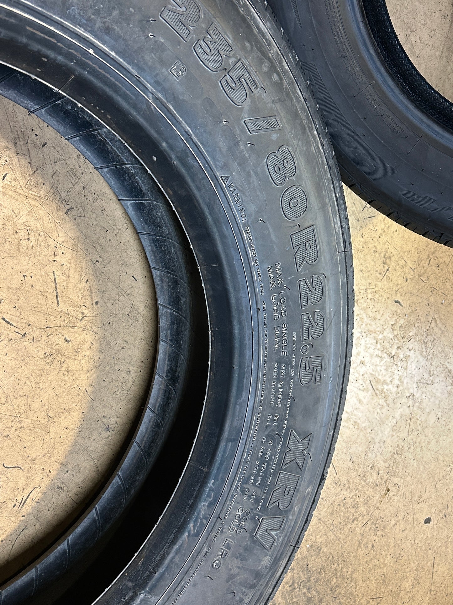 4 MICHELIN XRV BSW 235 80 22.5 ALL POSITION TIRE 87511