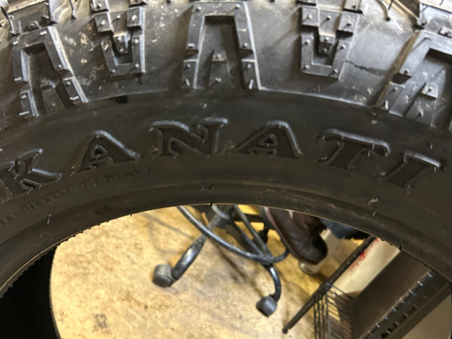 KANATI TRAIL HOG AT 4 LT 285 60 20 125/122Q LRE 10PLY TIRES LTG2028560E