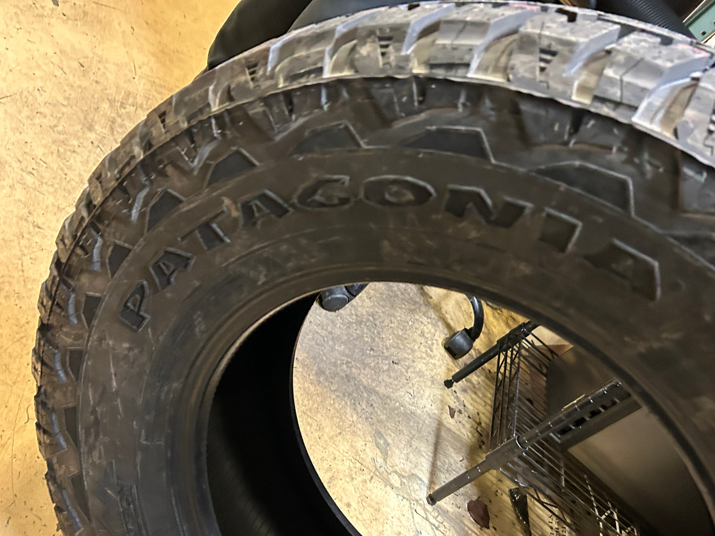MILESTAR PATAGONIA A/T PRO BSW LT 275 70 17 121/118S 10PLY ALL TERRAIN TIRE 22139002