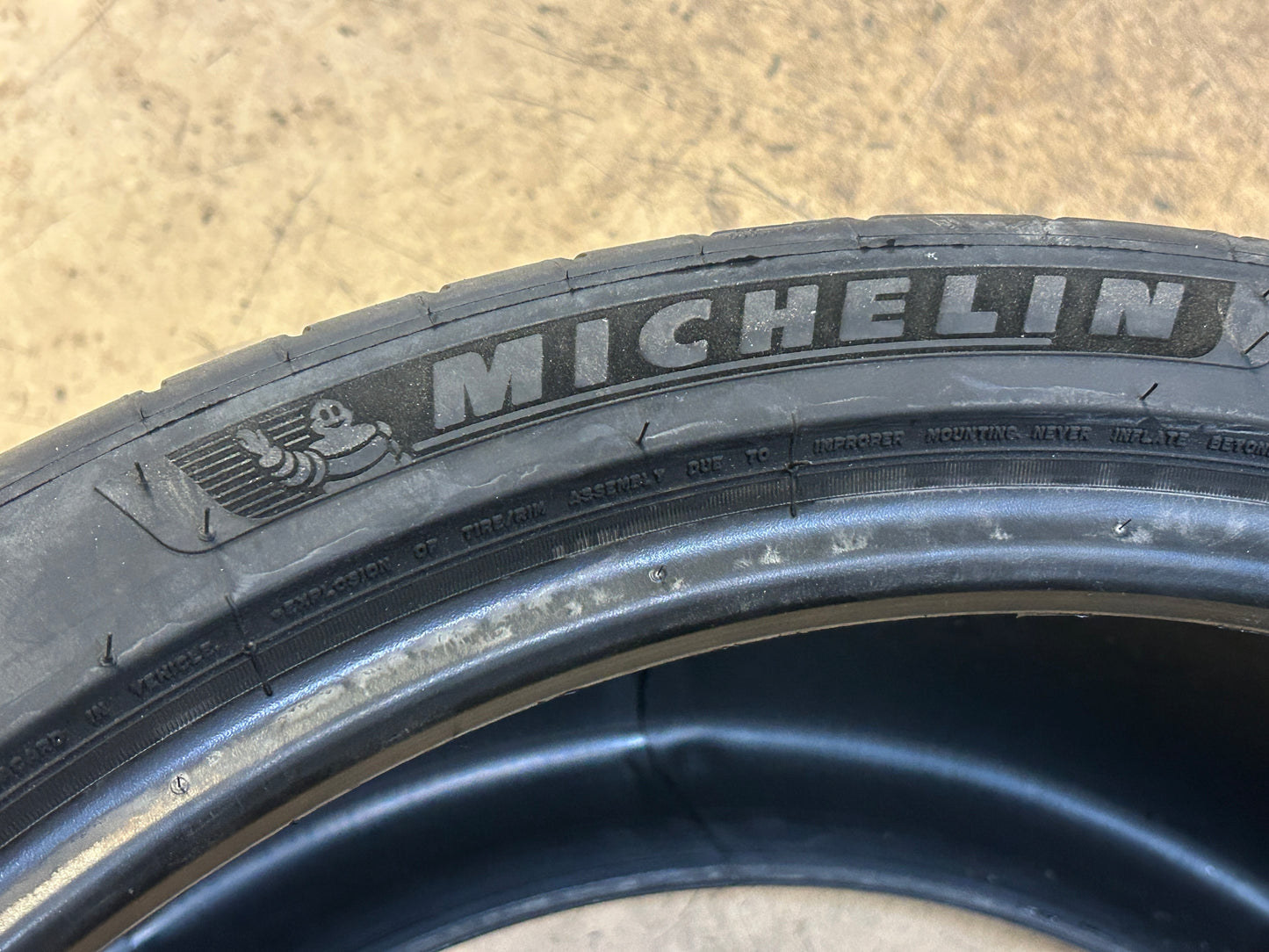 2 MICHELIN PILOT SPORT ALL SEASON 4 BSW P 285 30 20 99Y XL UHP TIRE 24638