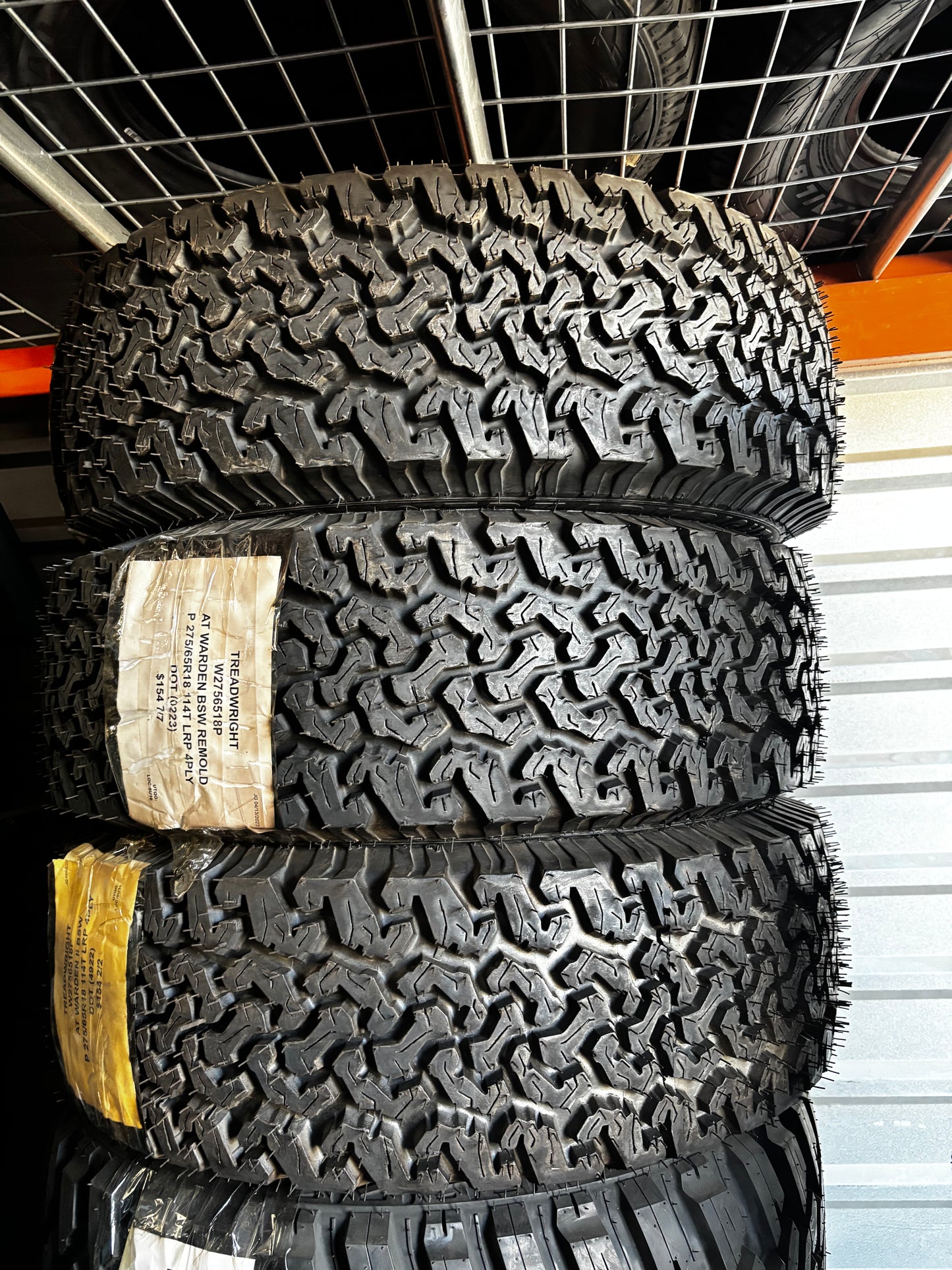 (TODO) TREADWRIGHT AT WARDEN LT 275 65 18 114T ALL TERRAIN TIRE W2756518P