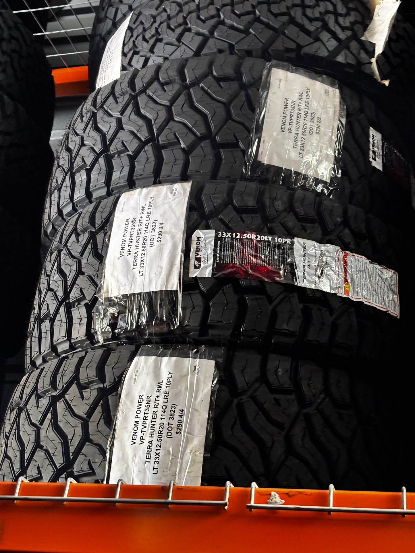 (TODO) VENOM POWER TERRA HUNTER RT+ RWL LT 33 12.5 20 114Q LRE 10 PLY RUGGED TERRAIN TIRES