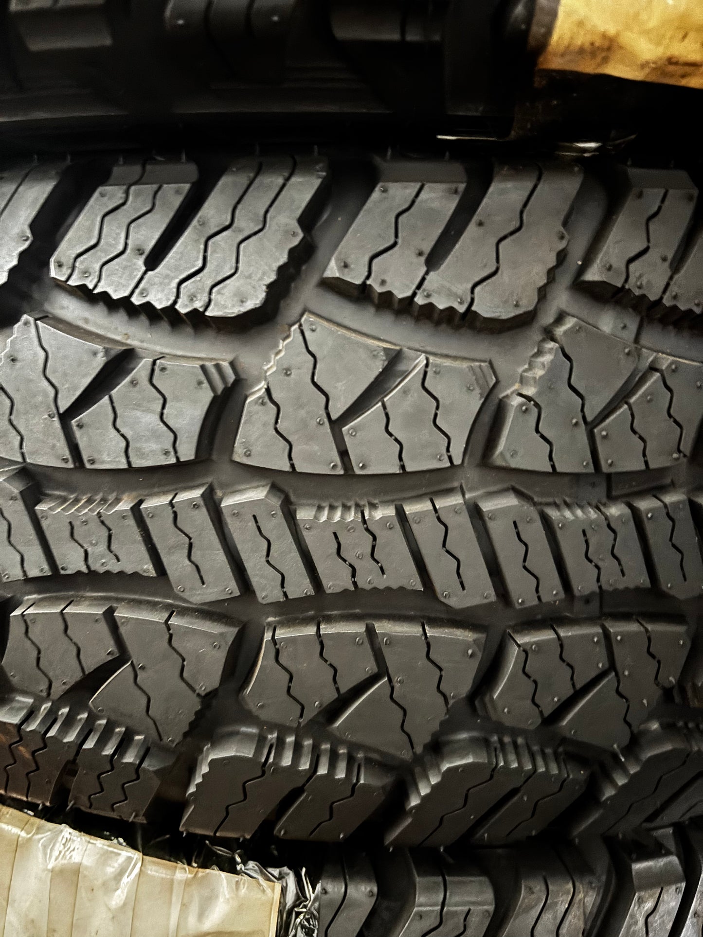(TODO) TRAVELSTAR ECOPATH AT P 265 75 16 116S ALL TERRAIN TIRE SUV016