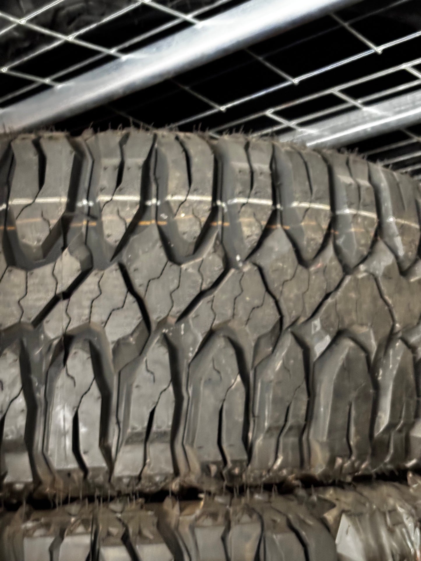 (TODO) 4 MILESTAR PATAGONIA MT OWL LT 305 55 20 125/122Q LRE 10 PLY MUD TERRAIN TIRES 22789703
