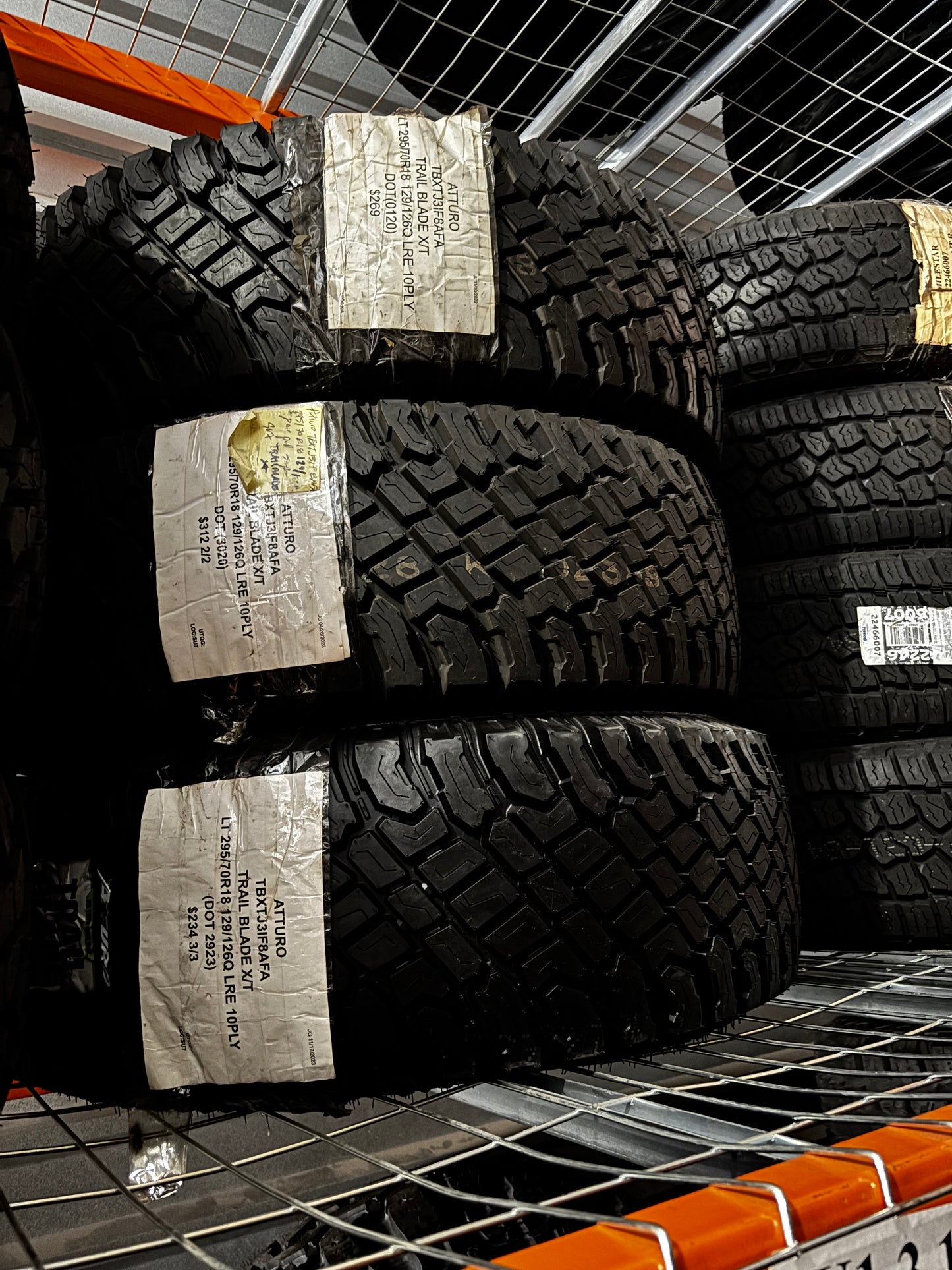 (TODO) ATTURO TRAIL BLADE XT LY 295 70 17 126Q LRE 10 PLY ALL TERRAIN TIRE