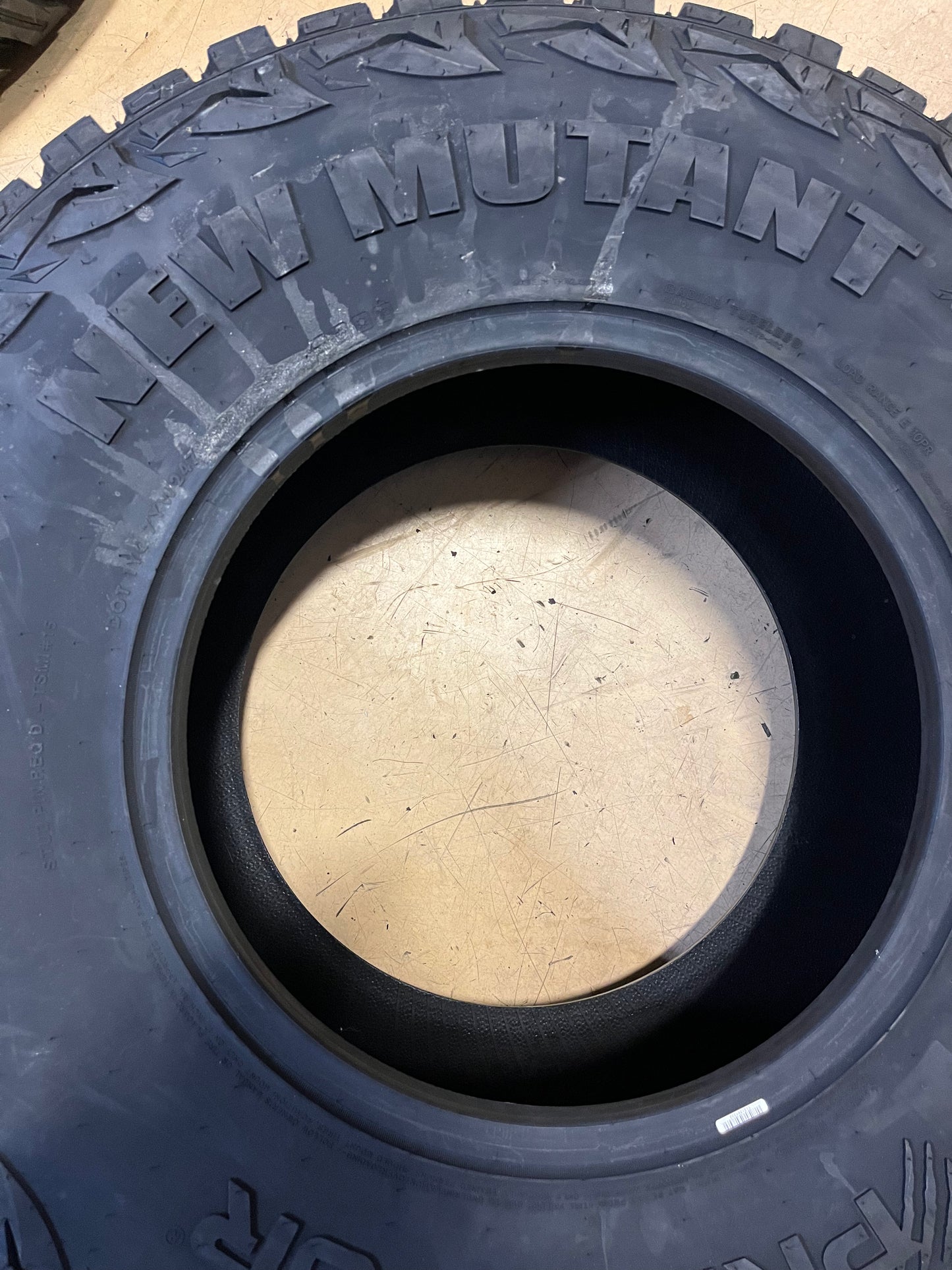 PREDATOR NEW MUTANT X-RT 35 12.50 17 121R RUGGED TERRAIN TIRE PRXRT32 ALL SEASON