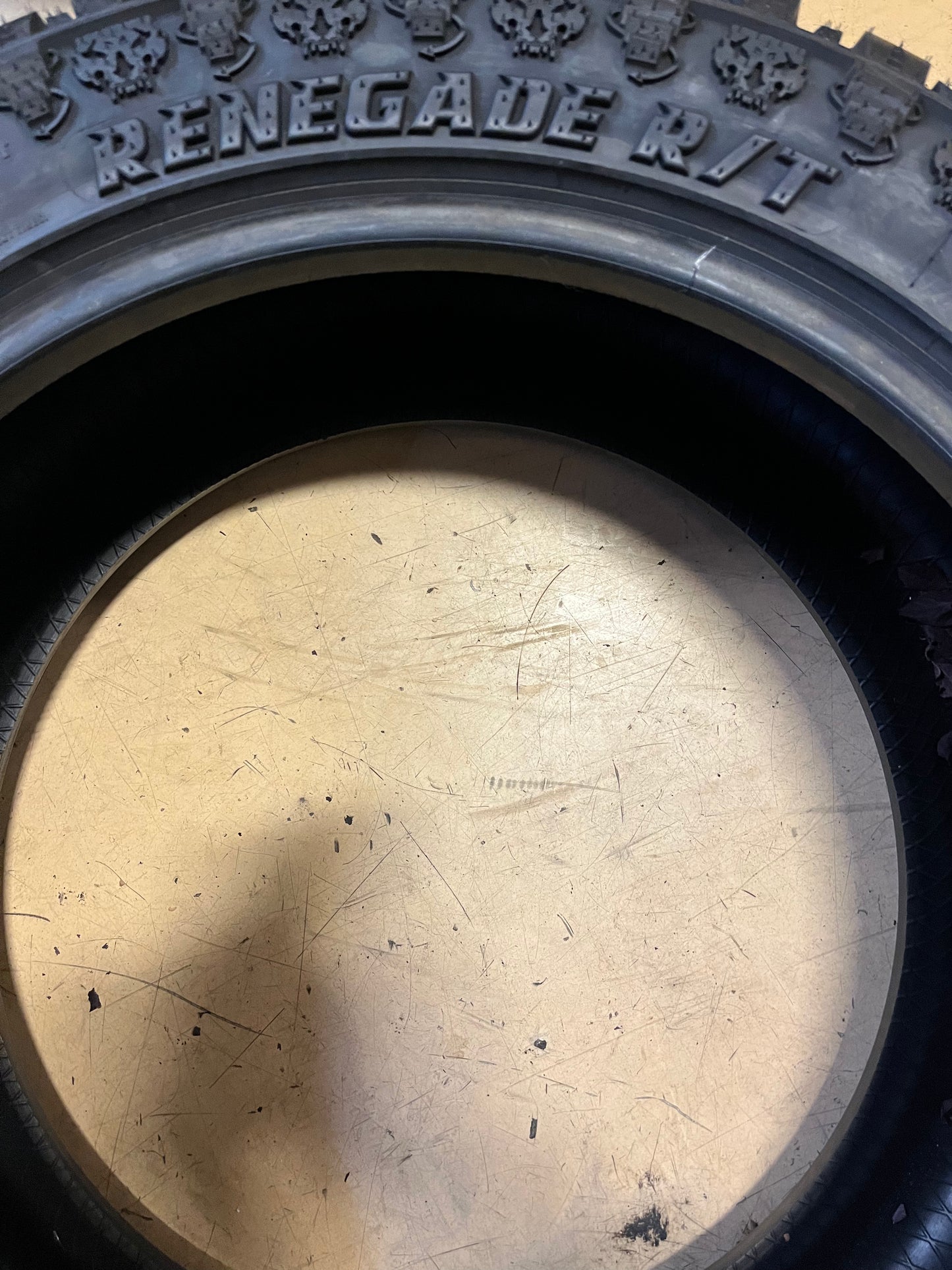 RADAR RENEGADE R/T LT 285 50 22 121/118Q LRE ALL SEASON TIRE RASYTH0151 BSW RUGGED TERRAIN