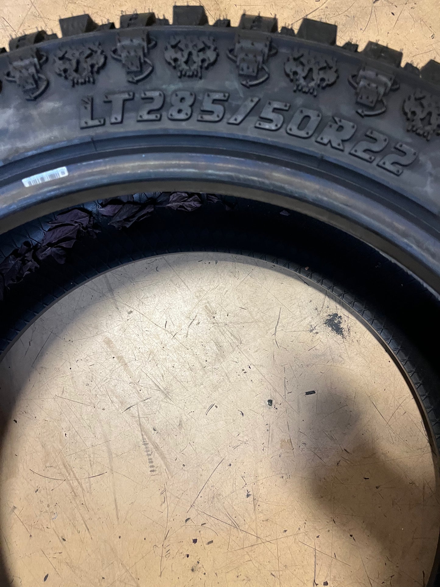 RADAR RENEGADE R/T LT 285 50 22 121/118Q LRE ALL SEASON TIRE RASYTH0151 BSW RUGGED TERRAIN