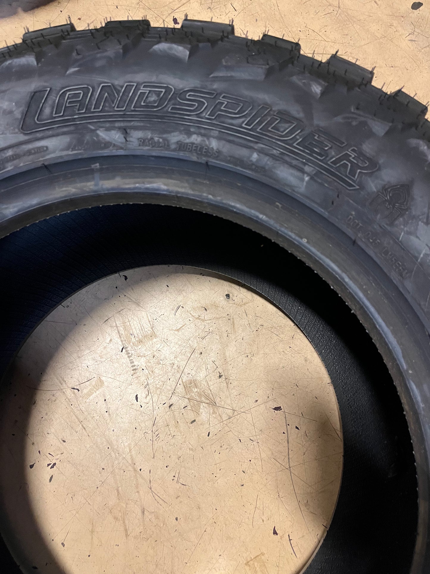 LANDSPIDER WILDTRAX M/T LT 33 12.5 18 118Q LRE 10 PLY MUD TERRAIN TIRE EMT013 ALL SEASON RAISED BLACK LETTER