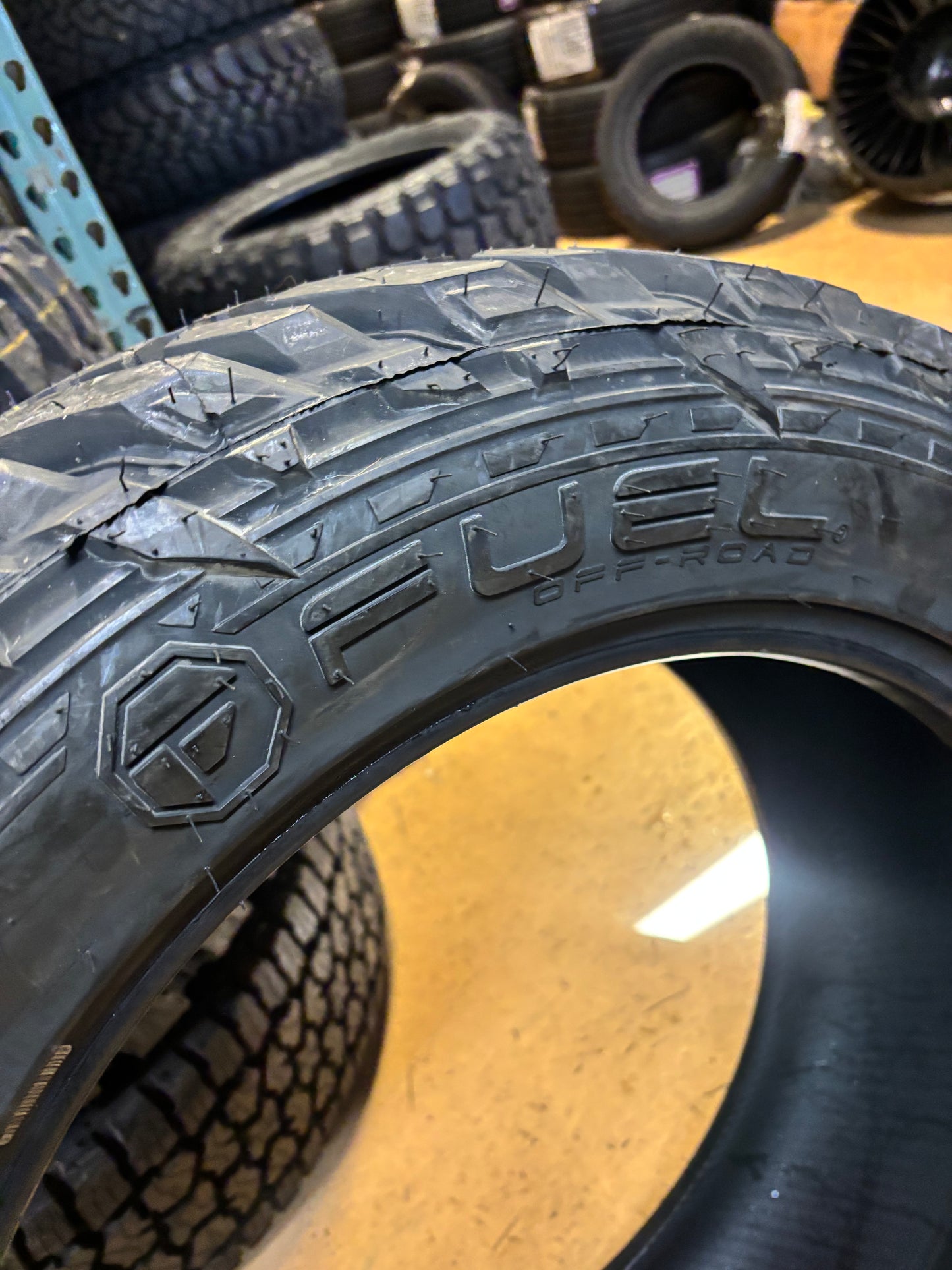 FUEL GRIPPER M/T BSW LT 35 12.5 22 117Q LRE 10 PLY MUD TERRAIN TIRE RFNT351250R22