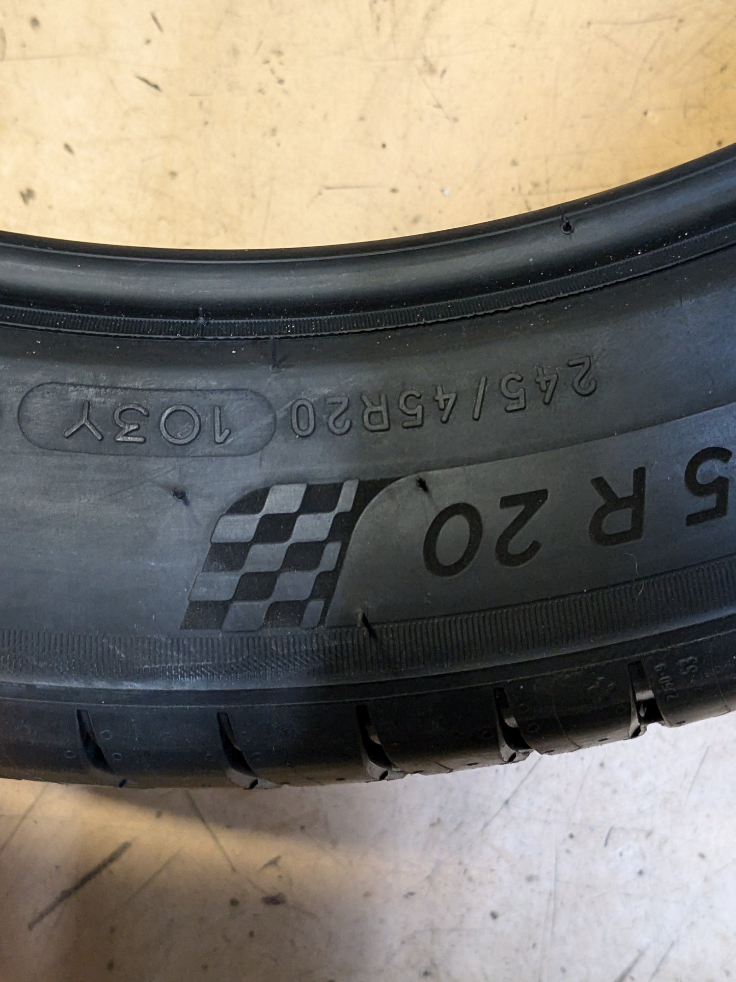 MICHELIN PILOT SPORT 4 (NFO) EV PORSCHE P 245 45 20 103Y XL ALL SEASON TIRE 64938