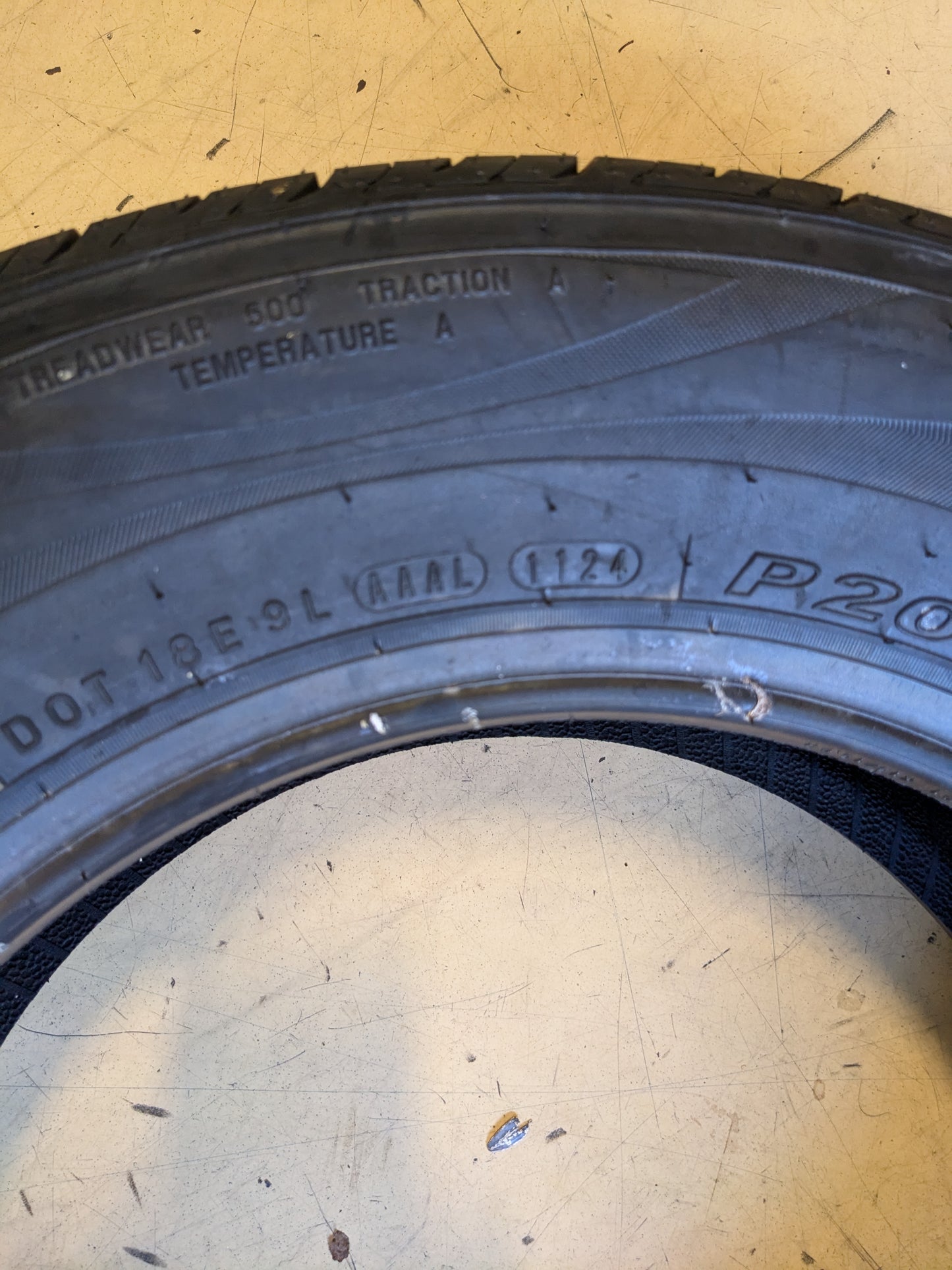 NEXEN CP672 CLASSE PREMIERE ALL SEASON BSW 205 65 15 94H TIRE 10665NXK