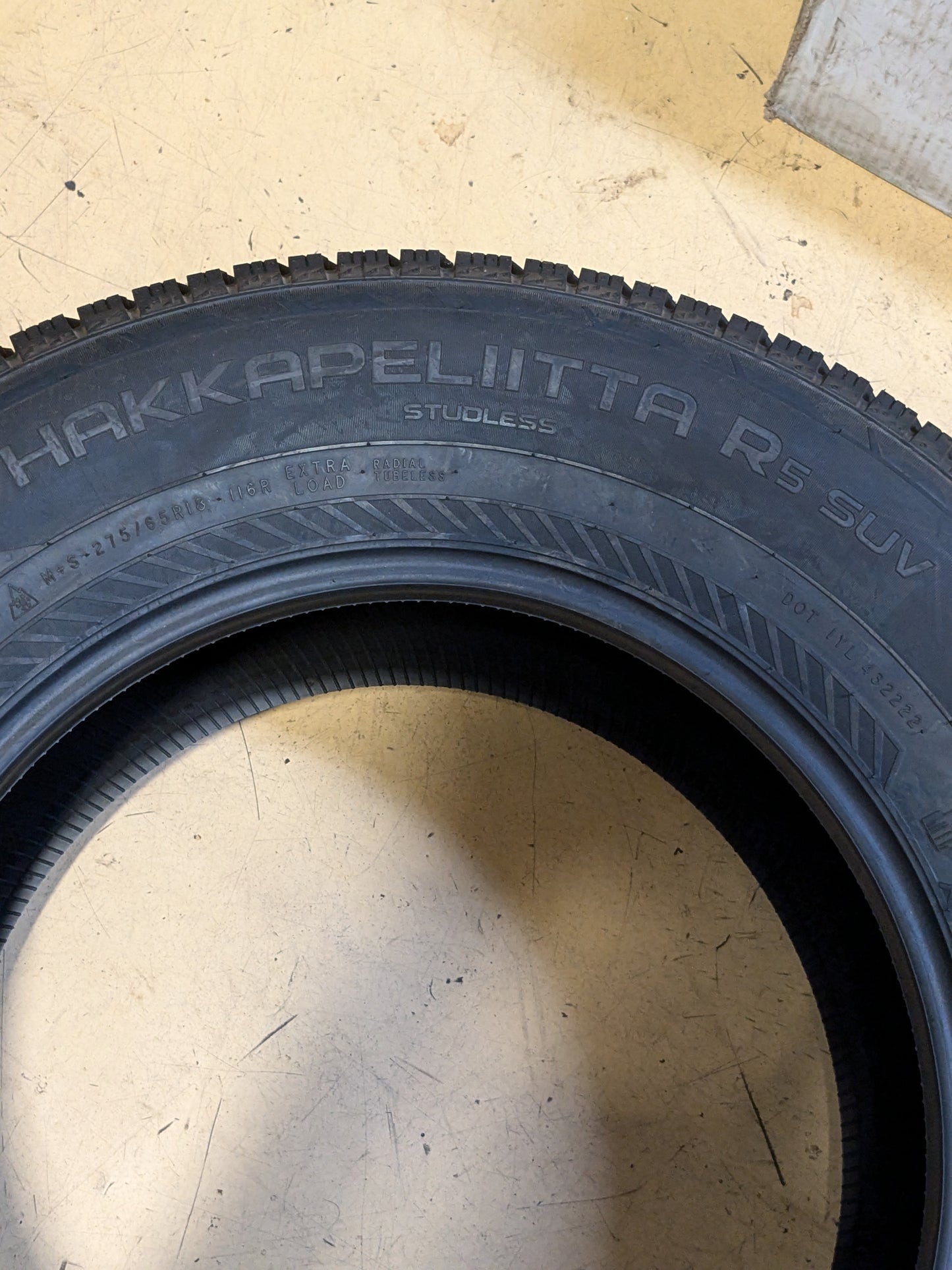NOKIAN HAKKAPELIITTA R5 275 65 18 116R WINTER TIRE T432222