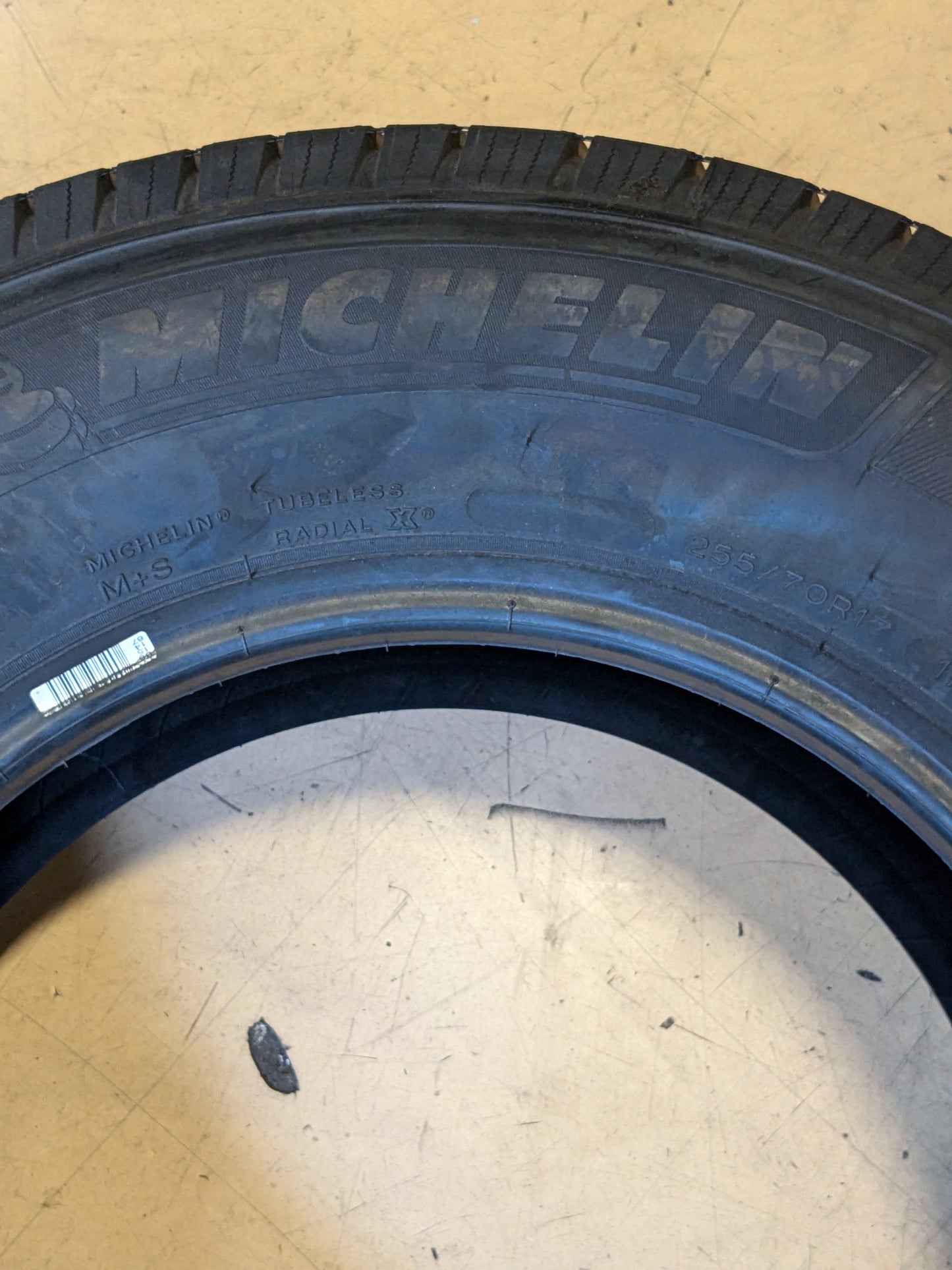 NEW MICHELIN DEFENDER LTX M/S ALL SEASON TIRE BSW 255 70 17 112T 01832