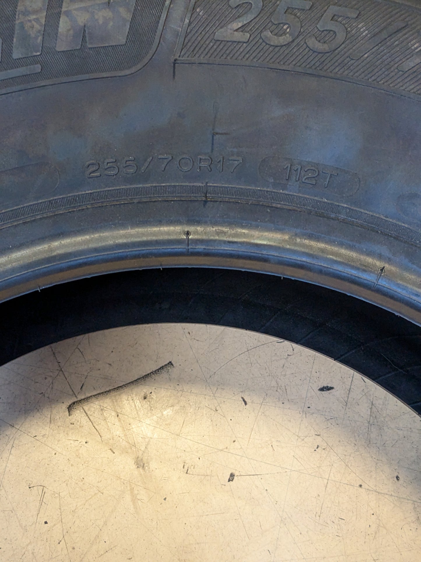 NEW MICHELIN DEFENDER LTX M/S ALL SEASON TIRE BSW 255 70 17 112T 01832