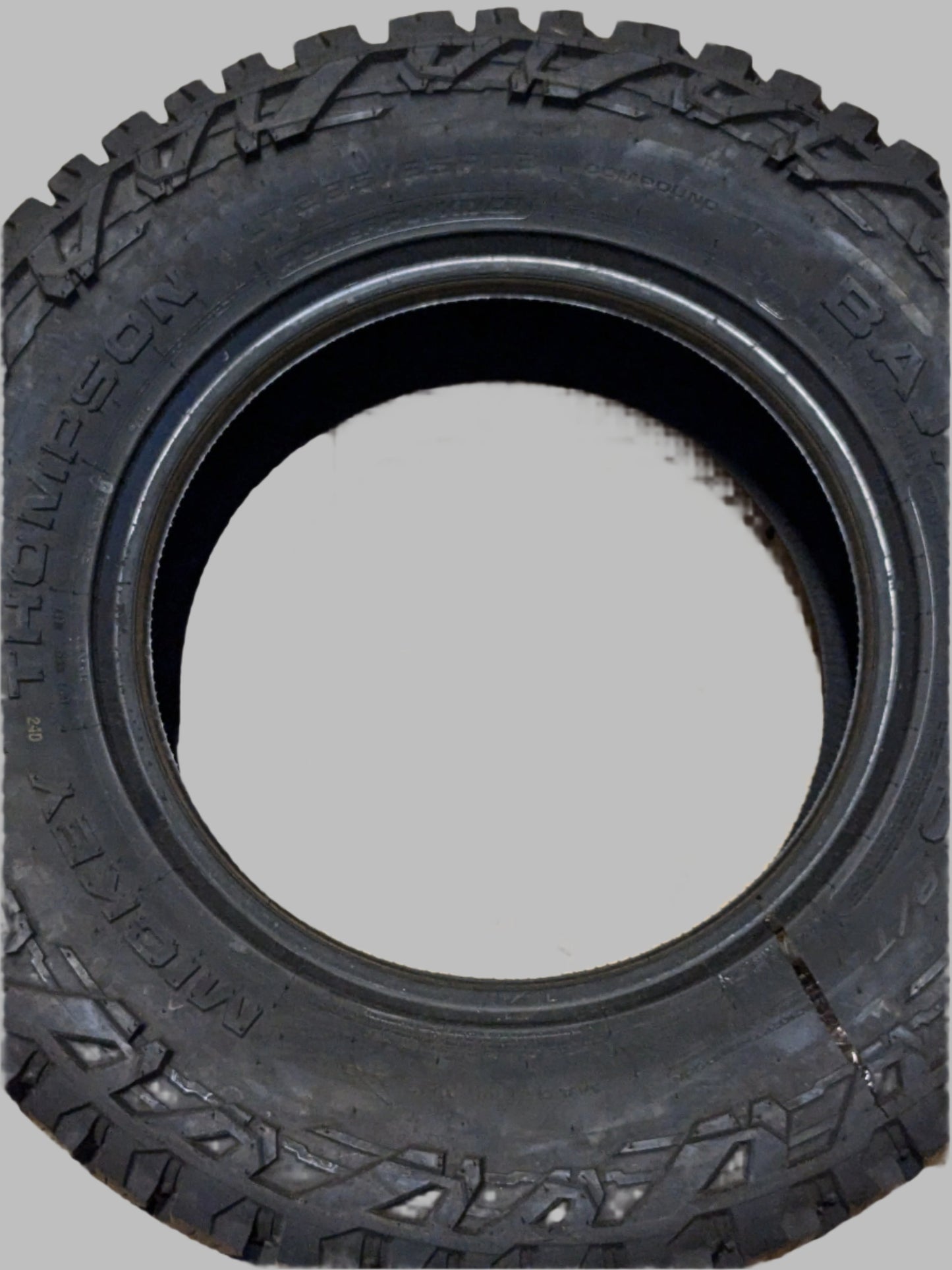 NEW MICKEY THOMPSON BAJA BOSS A/T ALL SEASON TIRE LT 285 65 18 122Q 247467