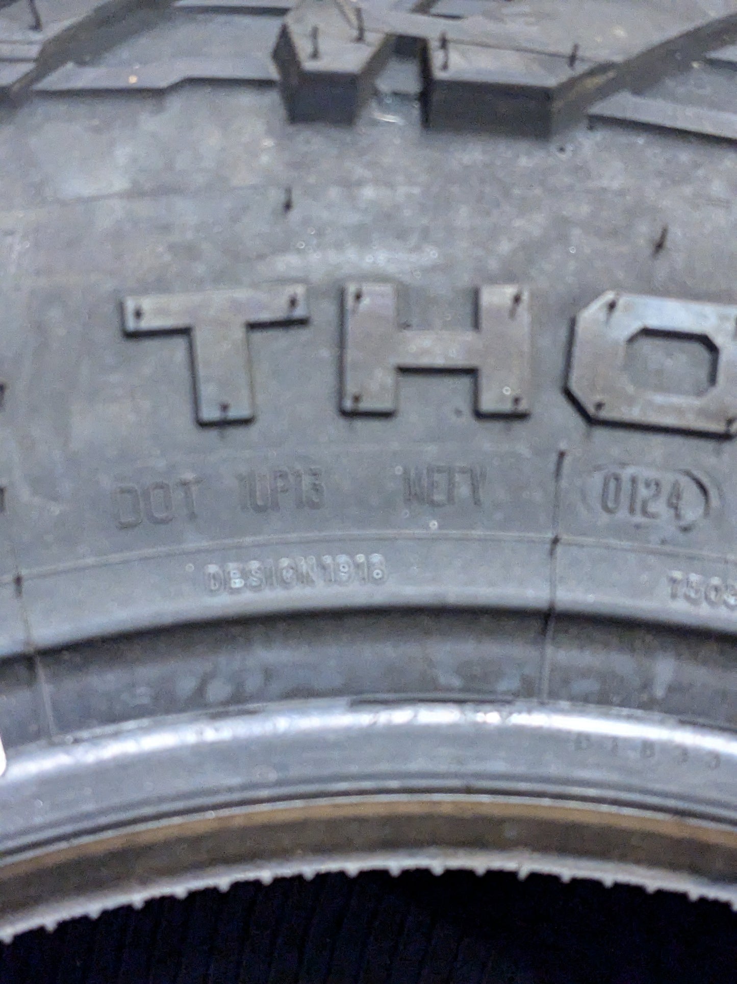 NEW MICKEY THOMPSON BAJA BOSS A/T ALL SEASON TIRE LT 285 65 18 122Q 247467