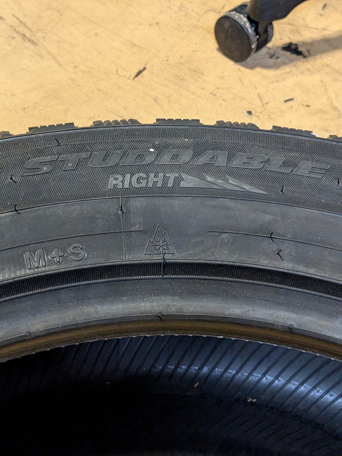 TOYO OBSERVE G3-ICE 275 55 20 117T WINTER TIRE STUDDABLE 110170