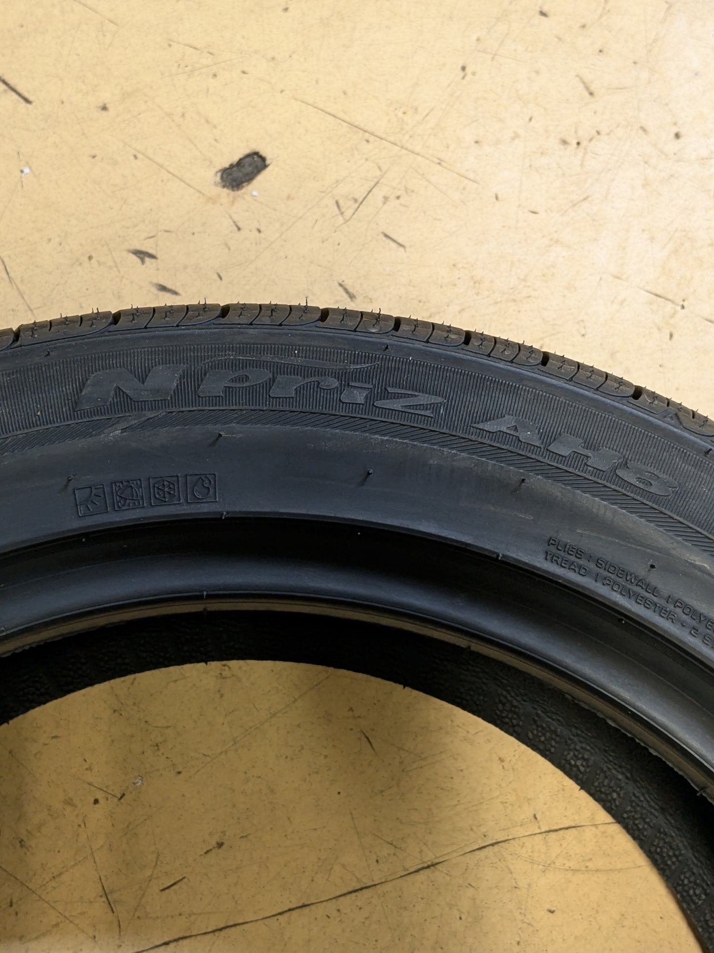4 NEXEN NPRIZ AH8 225 50 17 94V ALL SEASON TIRES 14701NXK