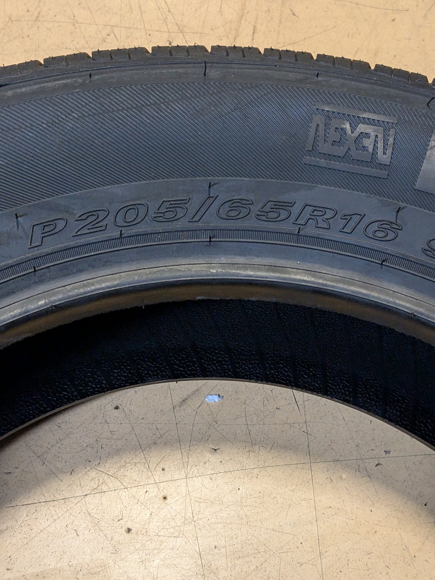 NEXEN CP671 205 65 16 94H ALL SEASON TIRE 11449NXK