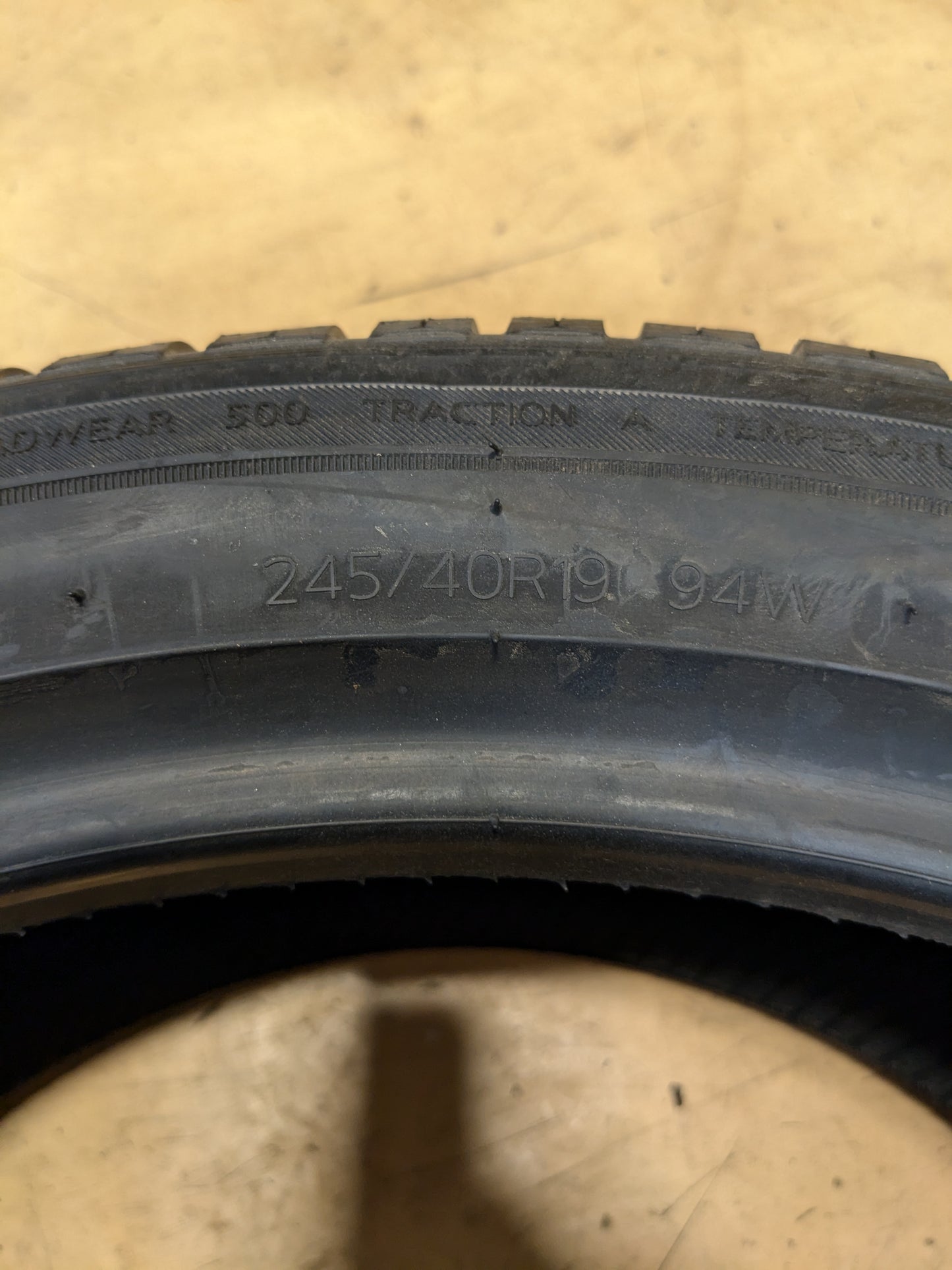 HANKOOK KINERGY 4S2 (H750) 245 40 19 94W ALL WEATHER PASSENGER TIRE 1027014