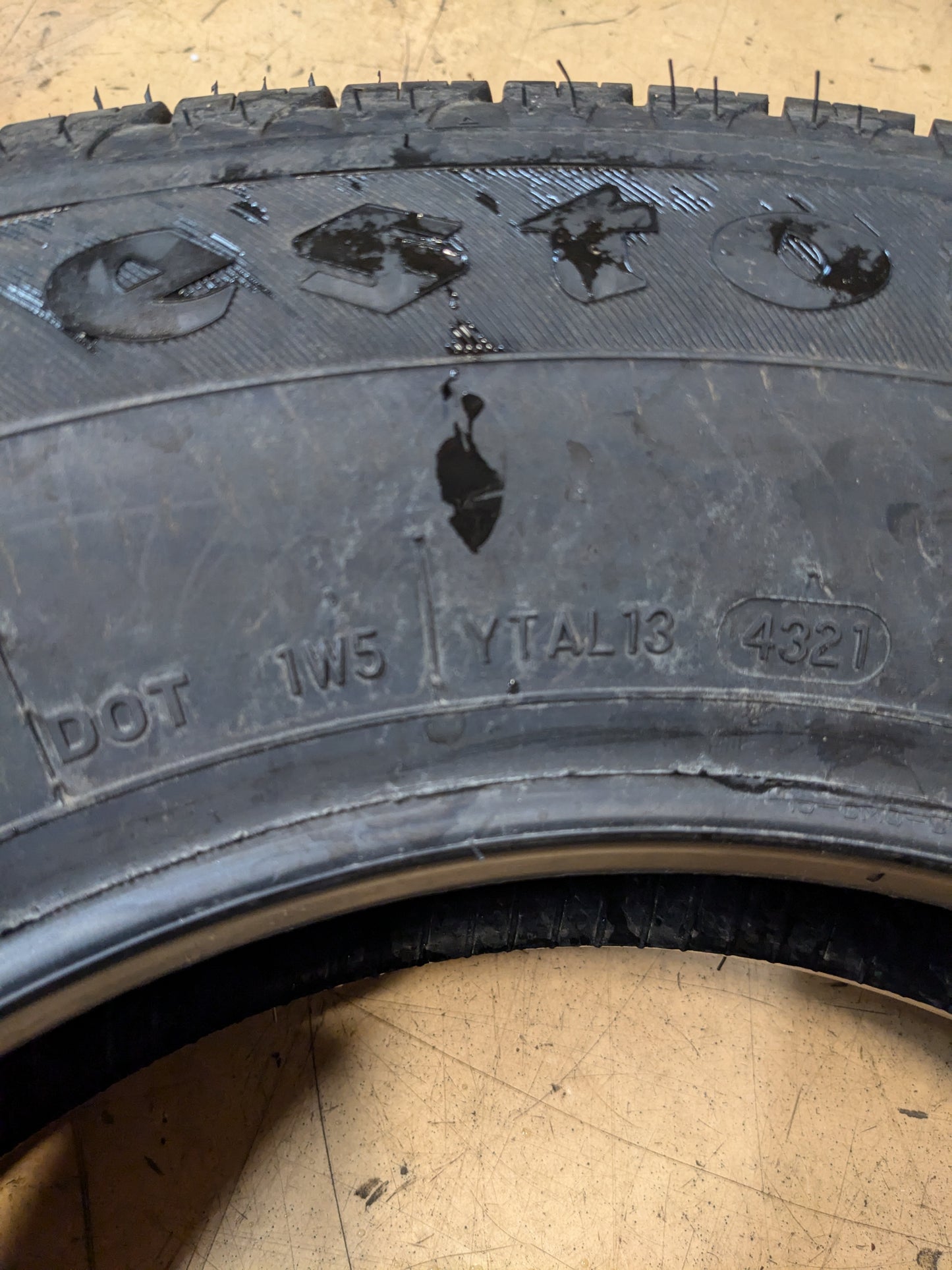 2 FIRESTONE ALL SEASON P 205 70 15 96T SL TIRE 004044
