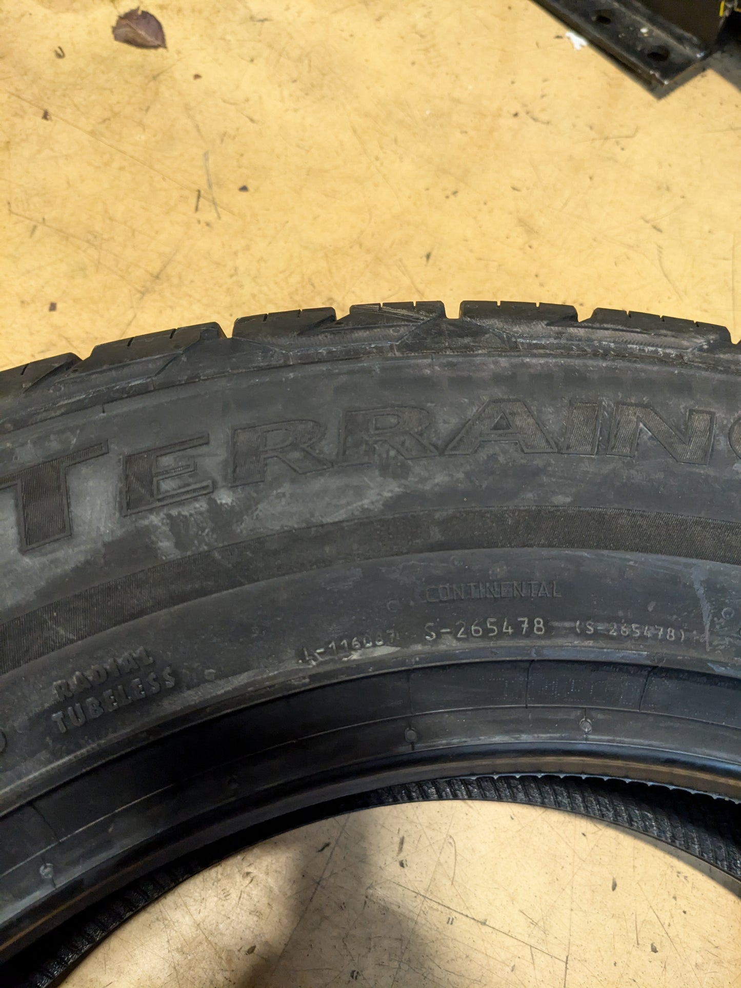 CONTINENTAL TERRAINCONTACT H/T 245 60 18 105T HIGHWAY TERRAIN TIRE 15571840000