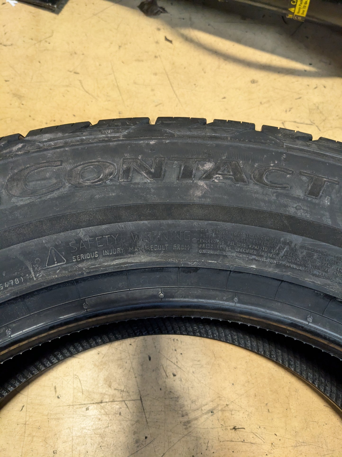 CONTINENTAL TERRAINCONTACT H/T 245 60 18 105T HIGHWAY TERRAIN TIRE 15571840000