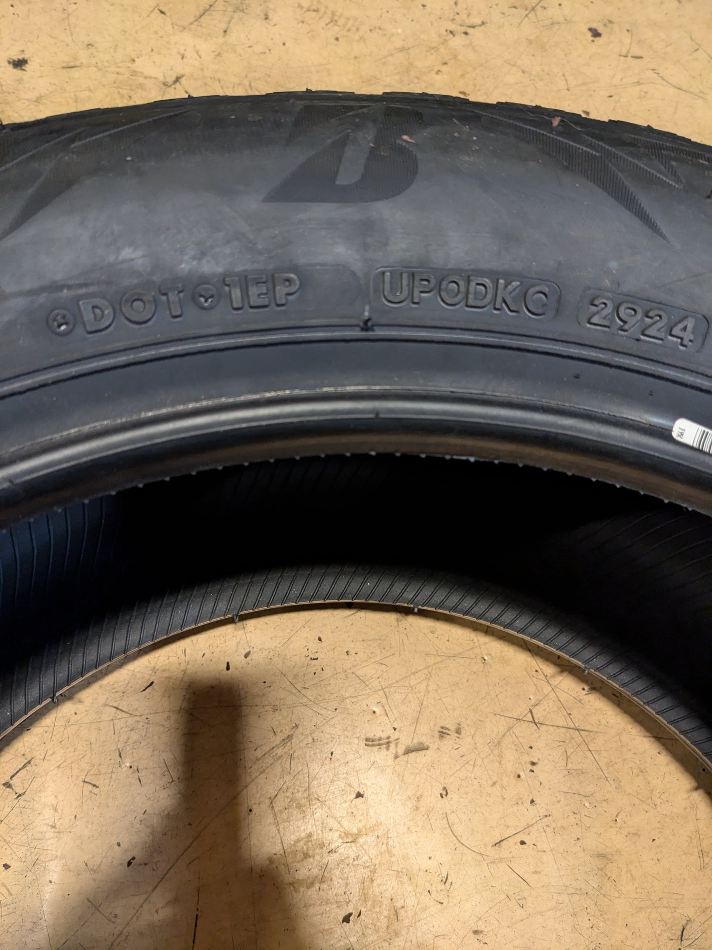 BRIDGESTONE BLIZZAK WS90 225 55 17 97H WINTER TIRE 001132