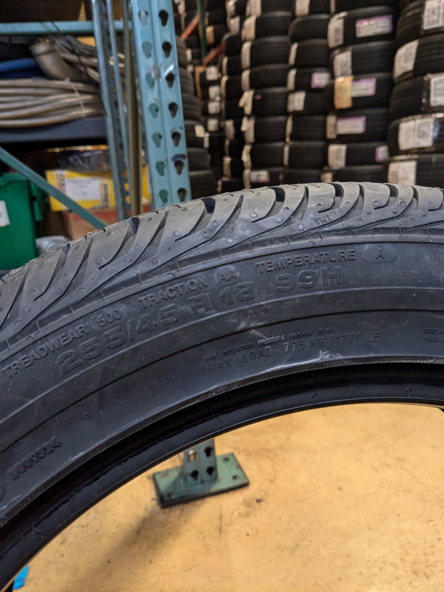 CONTINENTAL CONTIPROCONTACT (MO) MERCEDES P 255 45 18 99H SL ALL SEASON TIRE 03528560000
