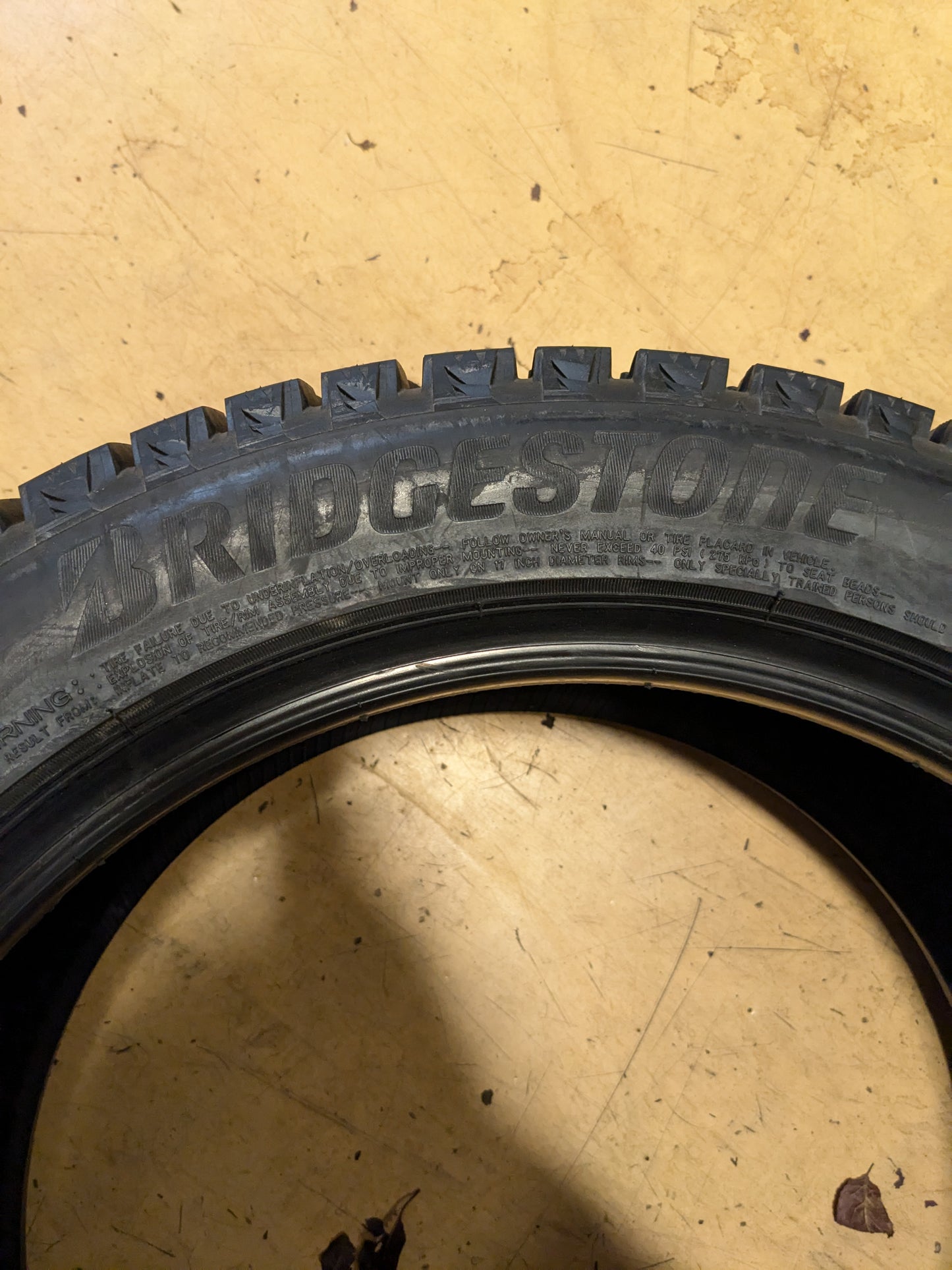 BRIDGESTONE BLIZZAK WS90 245 45 17 99H XL WINTER TIRE 001158