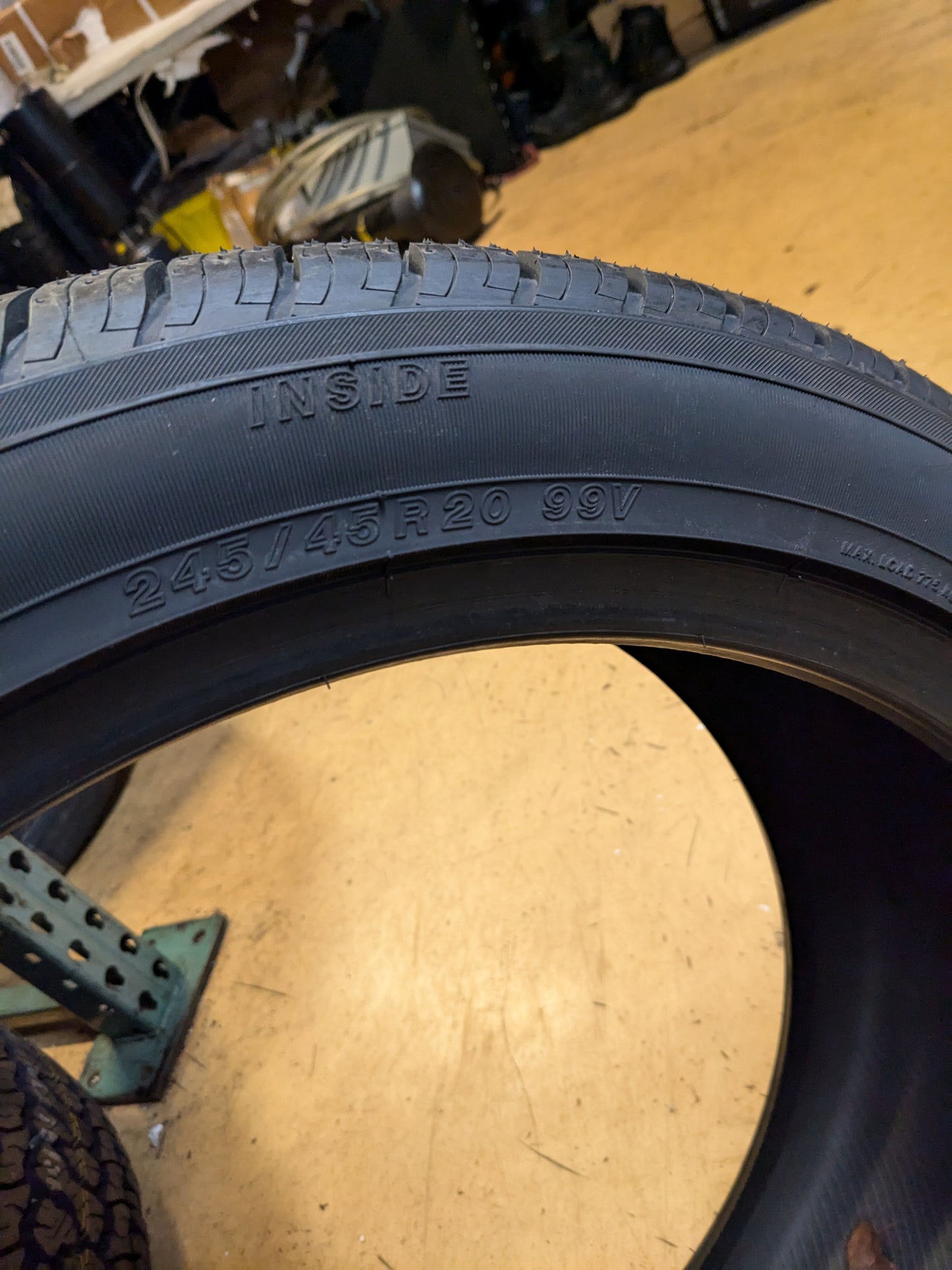 YOKOHAMA AVID ASCEND GT BSW P 245 45 20 99V SL ALL SEASON TIRE 110132750