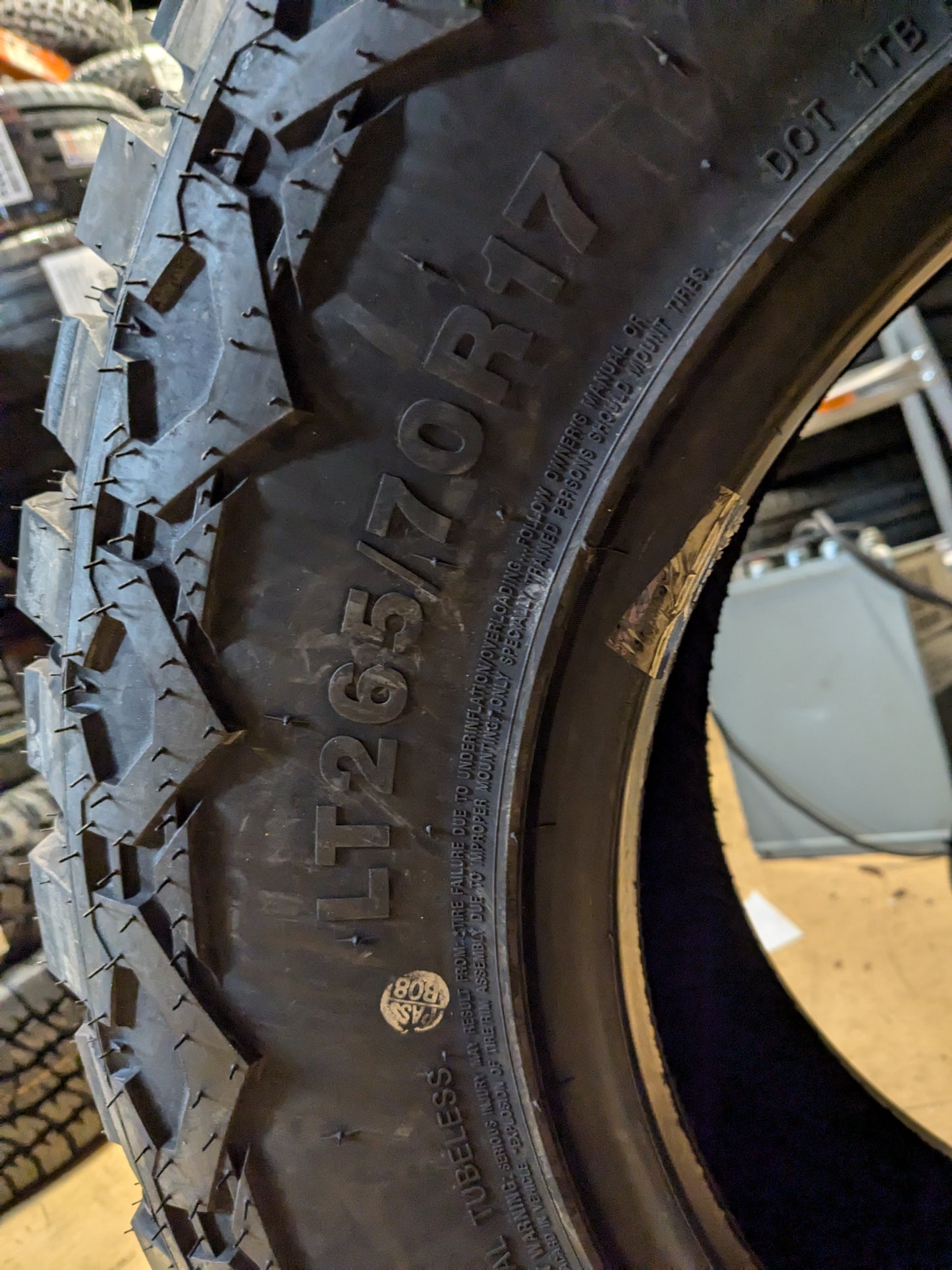 (KSL ONLY) 4 VERCELLI TERRENO M/T BSW 265 70 17 121/118Q 10 PLY MUD TERRAIN TIRE VC2461