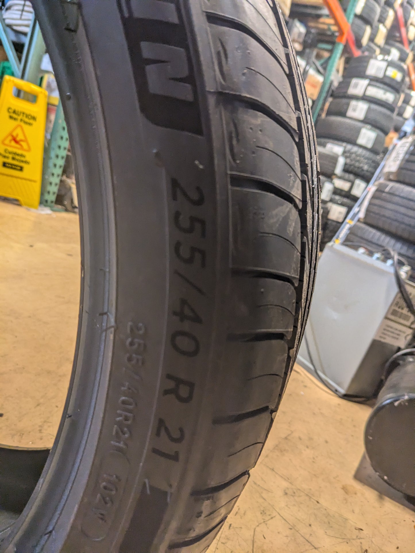 2 MICHELIN PRIMACY TOUR A/S (GEO) BSW P 255 40 21 102W XL TIRE 27009