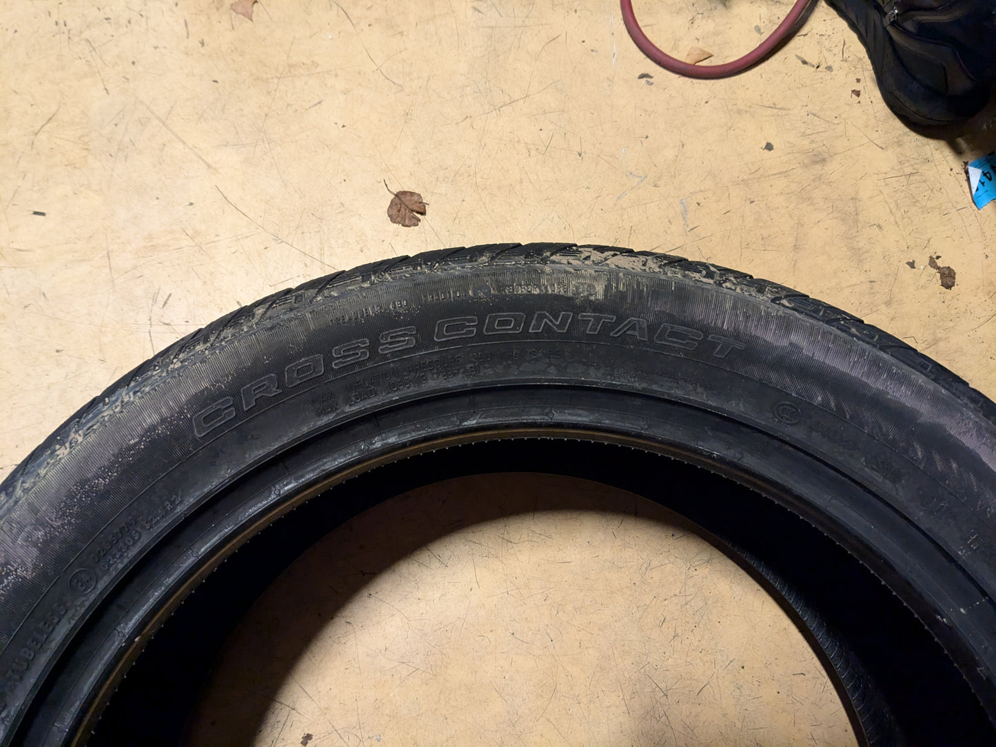 CONTINENTAL CROSS CONTACT LX SPORT BSW P 275 45 21 110W XL TIRE 03139180000