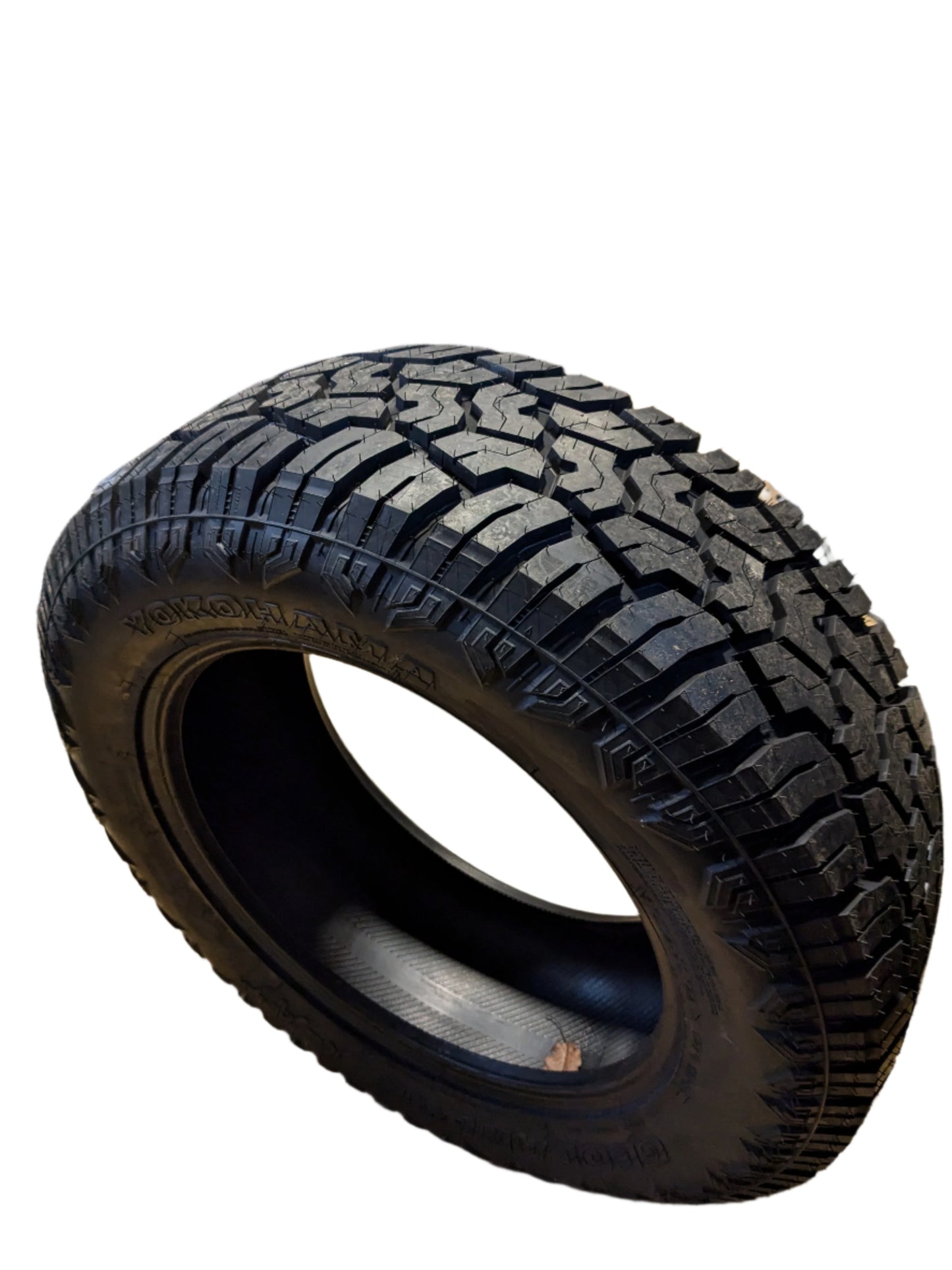YOKOHAMA GEOLANDAR X-AT BSW LT 37 12.5 22 127Q F 12 PLY TIRE 110116026