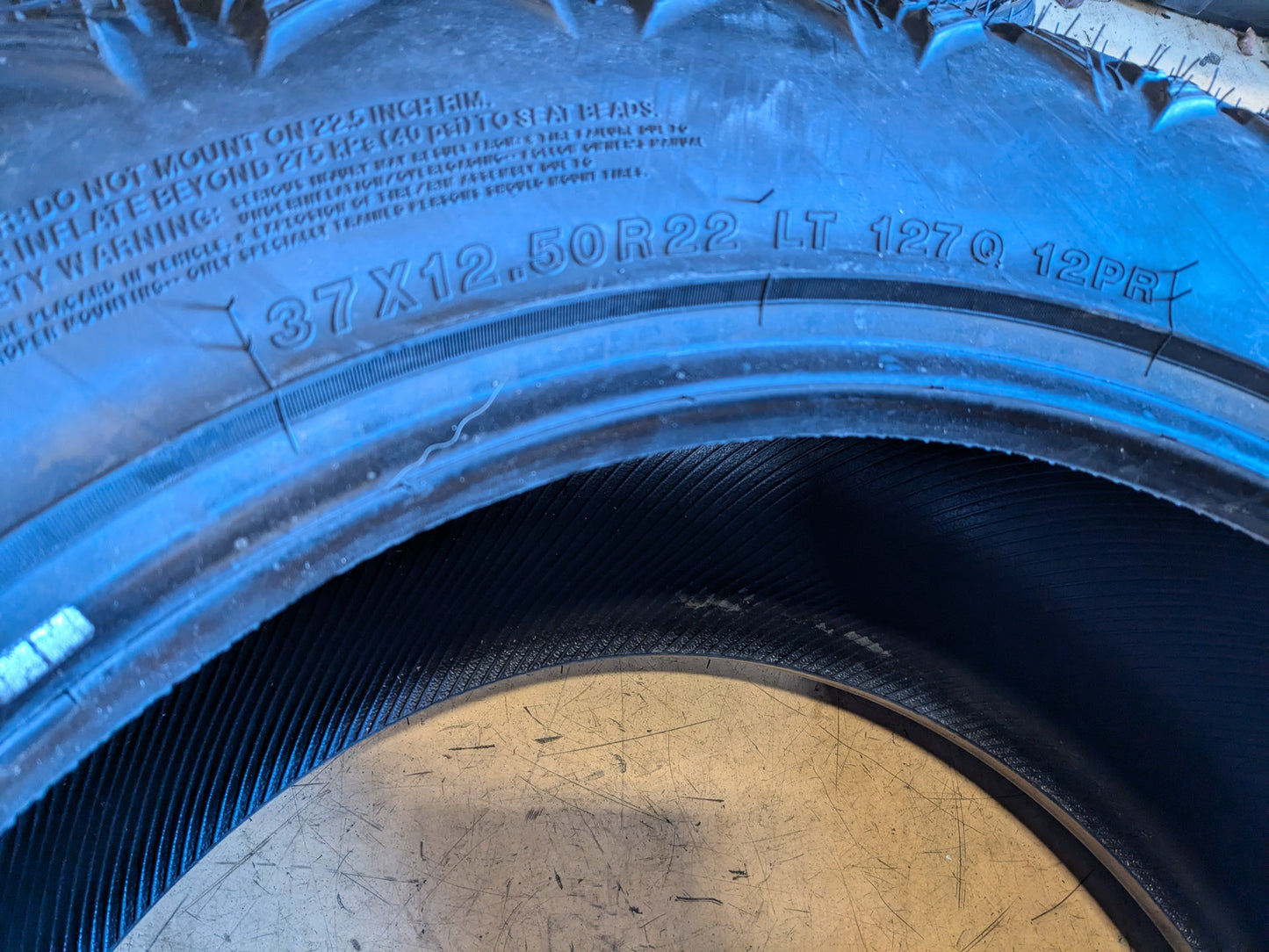 YOKOHAMA GEOLANDAR X-AT BSW LT 37 12.5 22 127Q F 12 PLY TIRE 110116026