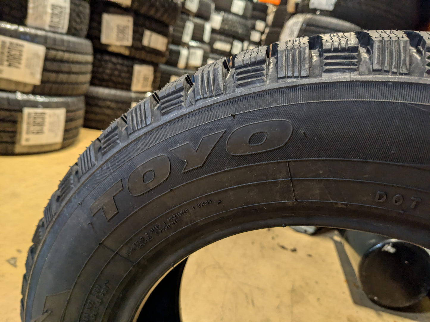 TOYO OBSERVE G3 ICE BSW P 175 70 14 84T WINTER TIRE 138030