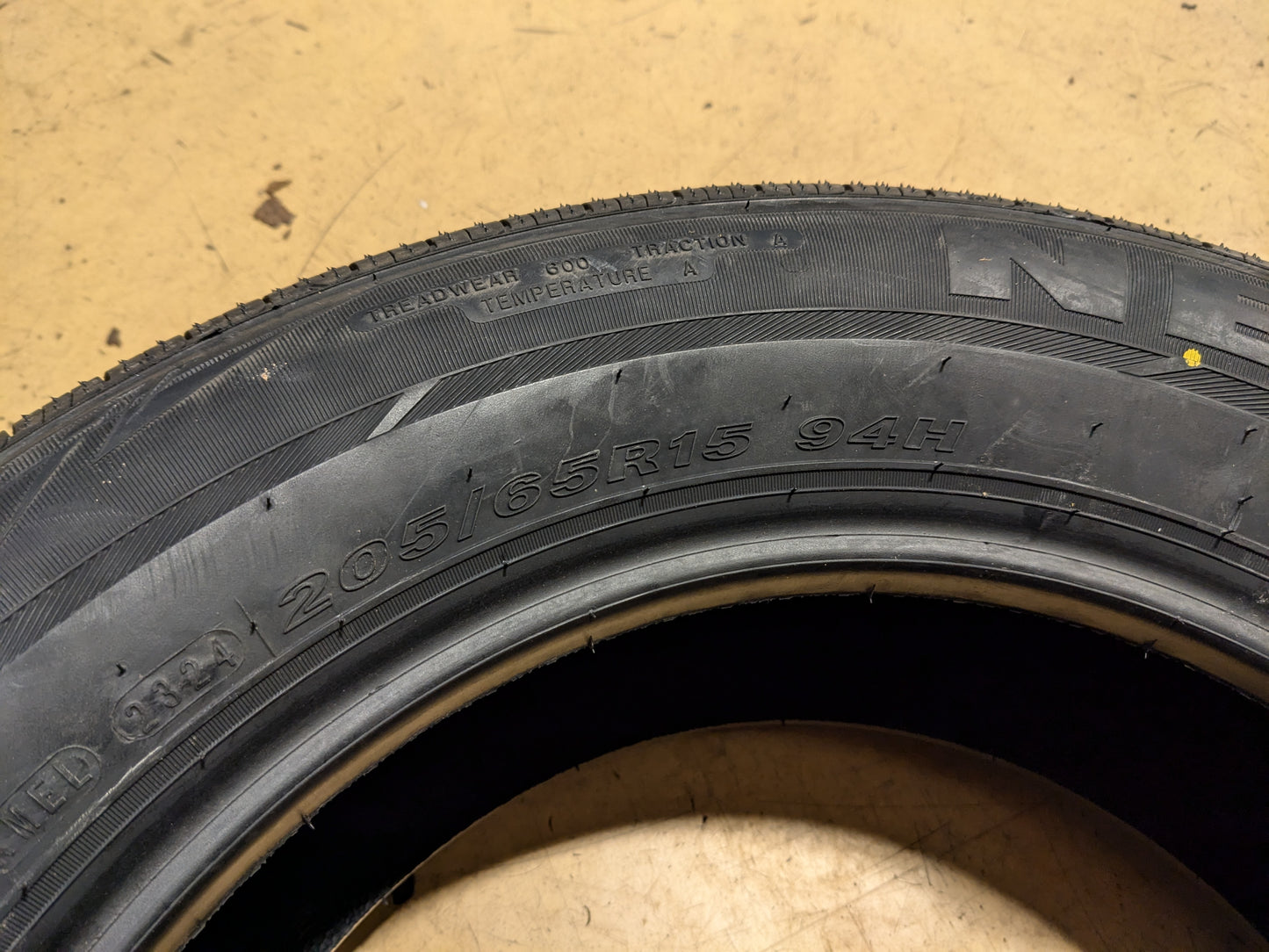 2 NEXEN N PRIZ AH8 P 205 65 15 94H SL ALL SEASON TIRES 15117NXK